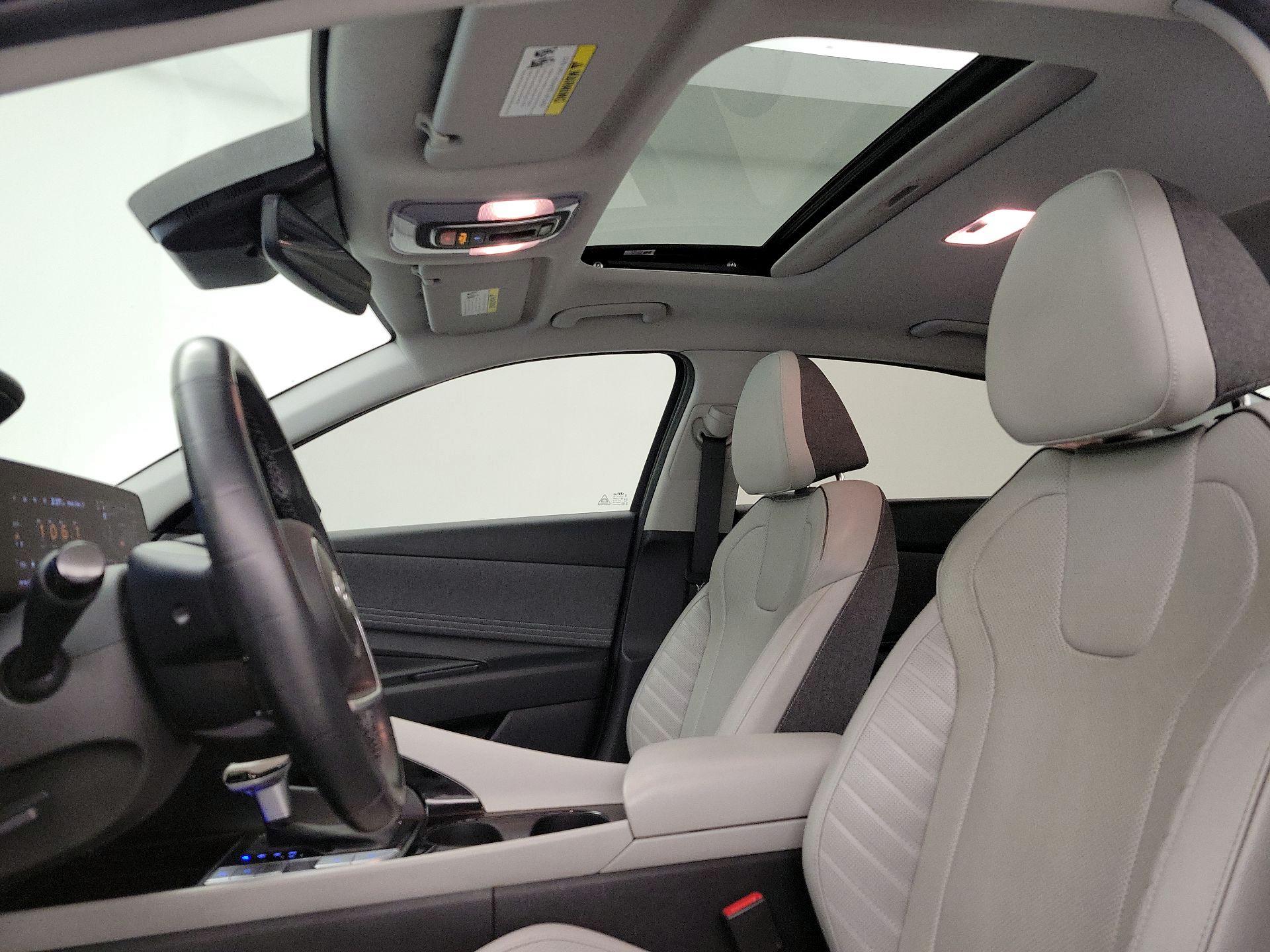 Thumbnail: 2022 Hyundai Elantra - 19