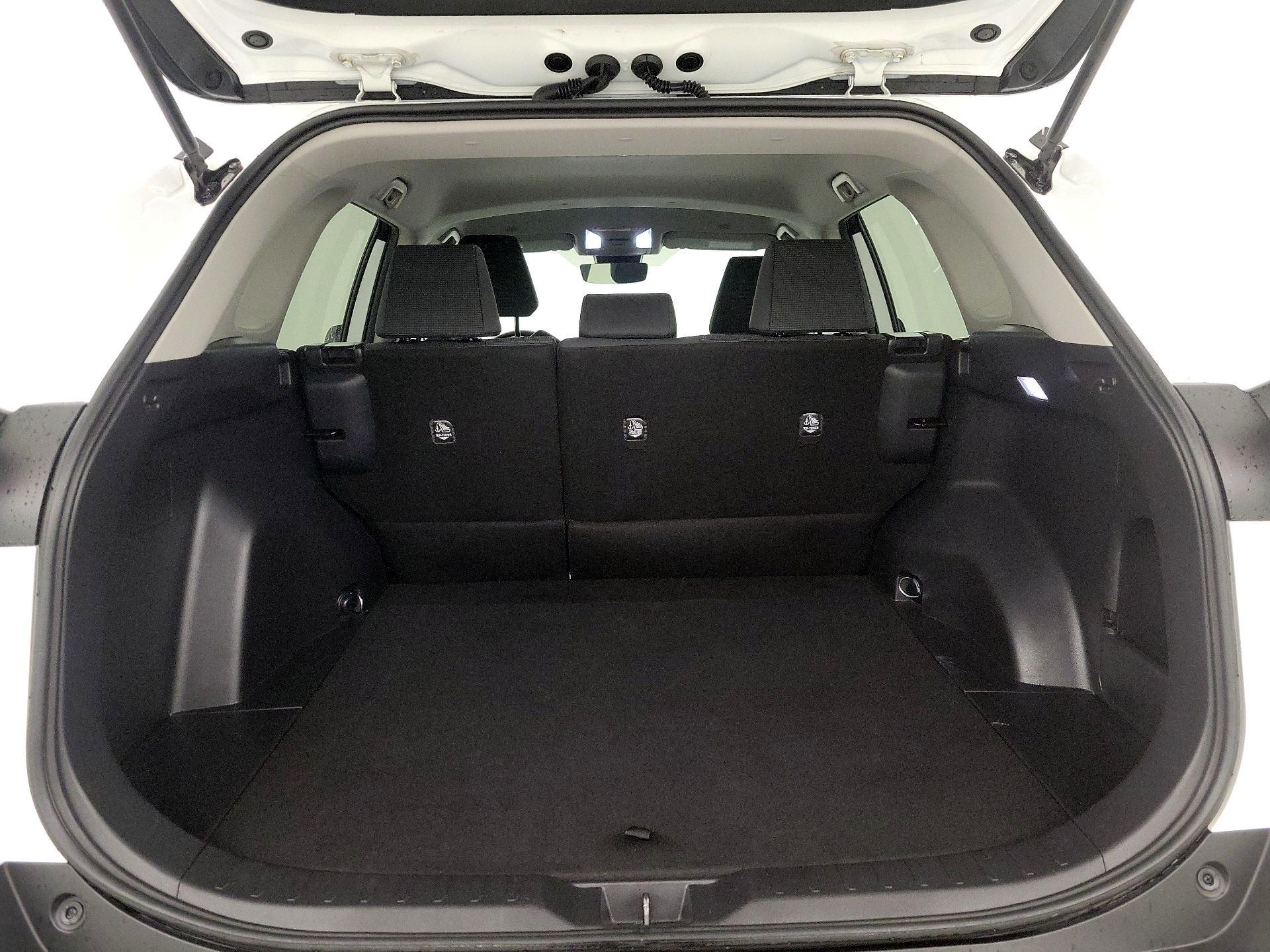 Thumbnail: 2023 Toyota RAV4 - 19