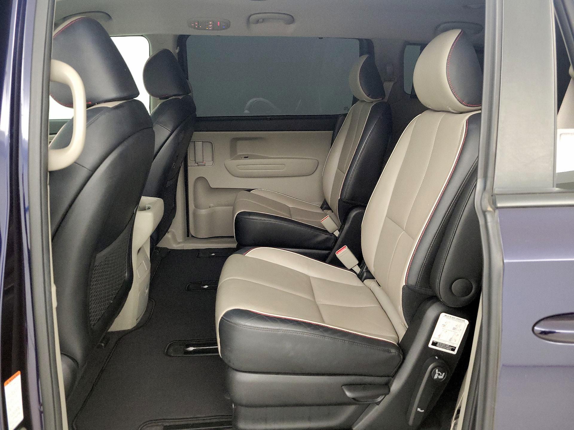 Thumbnail: 2019 Kia Sedona - 18