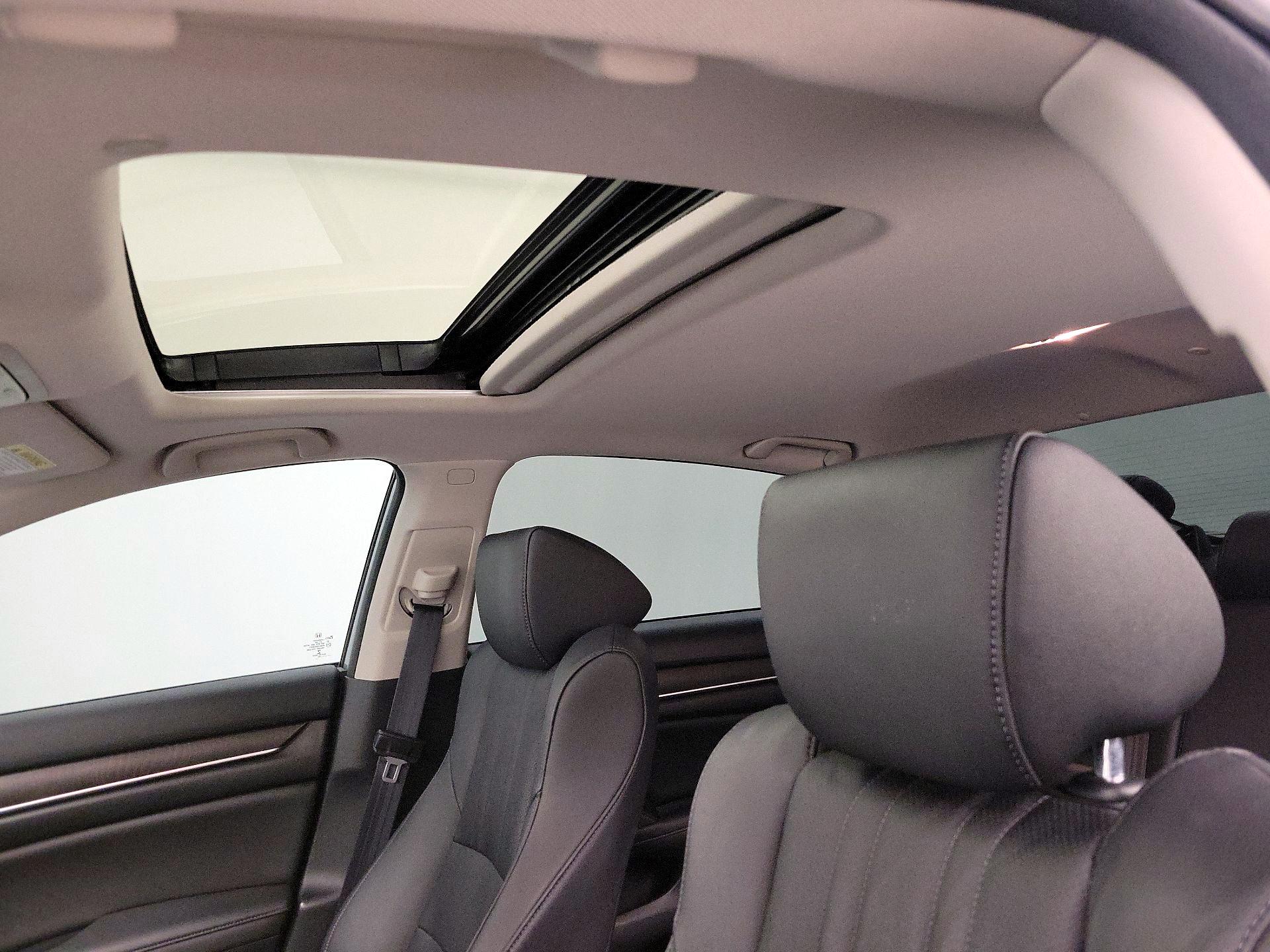 Thumbnail: 2020 Honda Accord - 18