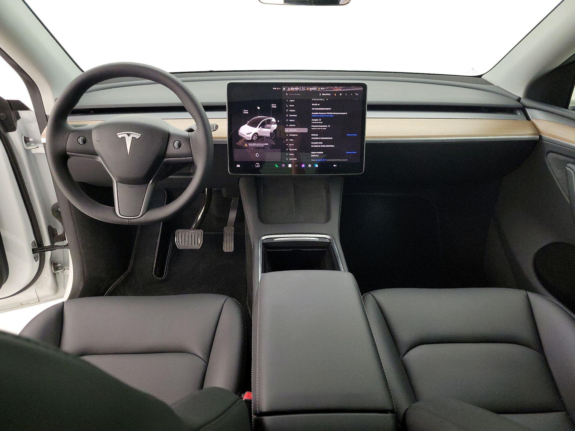 Thumbnail: 2023 Tesla Model Y - 9