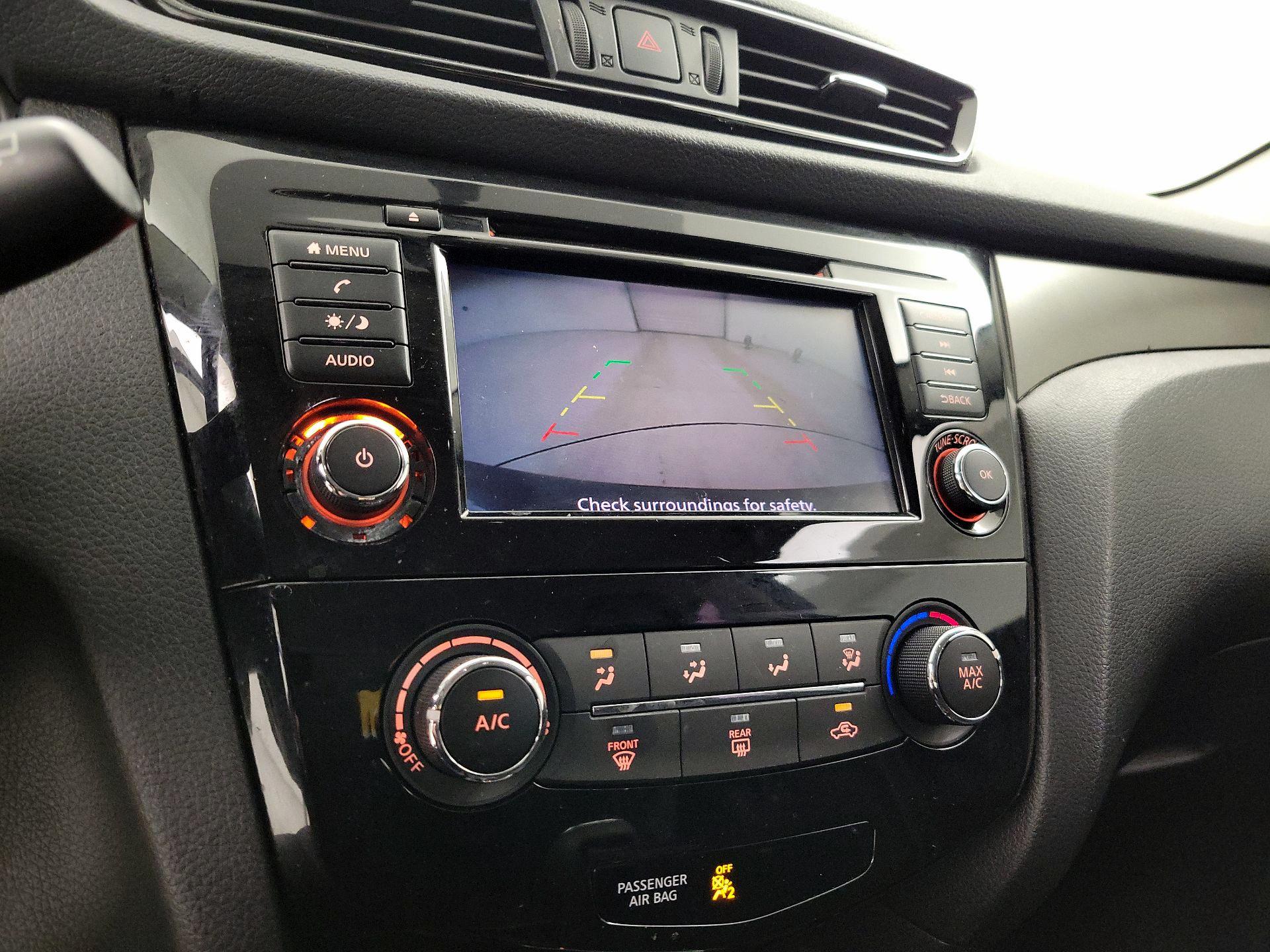 Thumbnail: 2019 Nissan Rogue Sport - 14