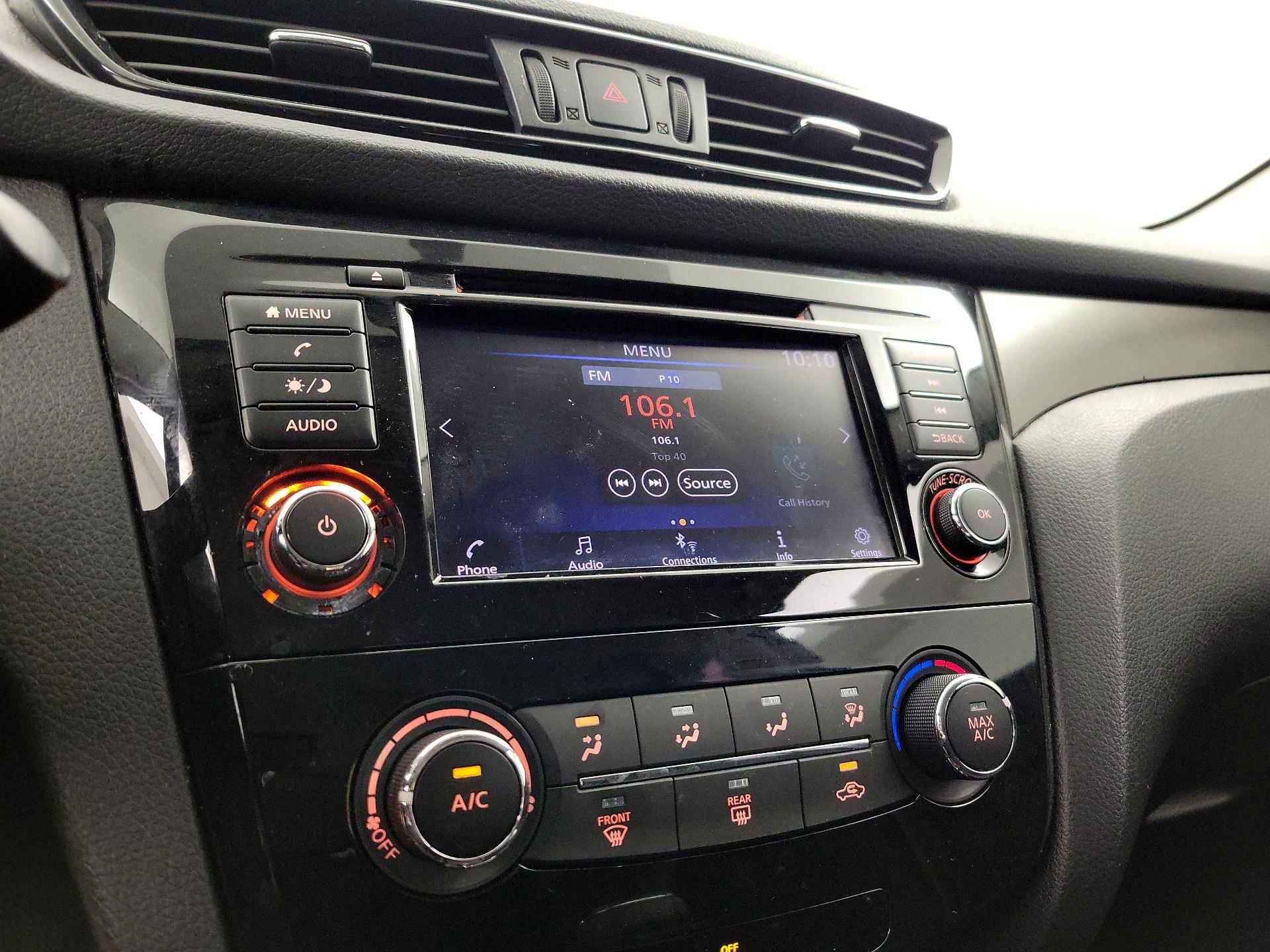 Thumbnail: 2019 Nissan Rogue Sport - 15