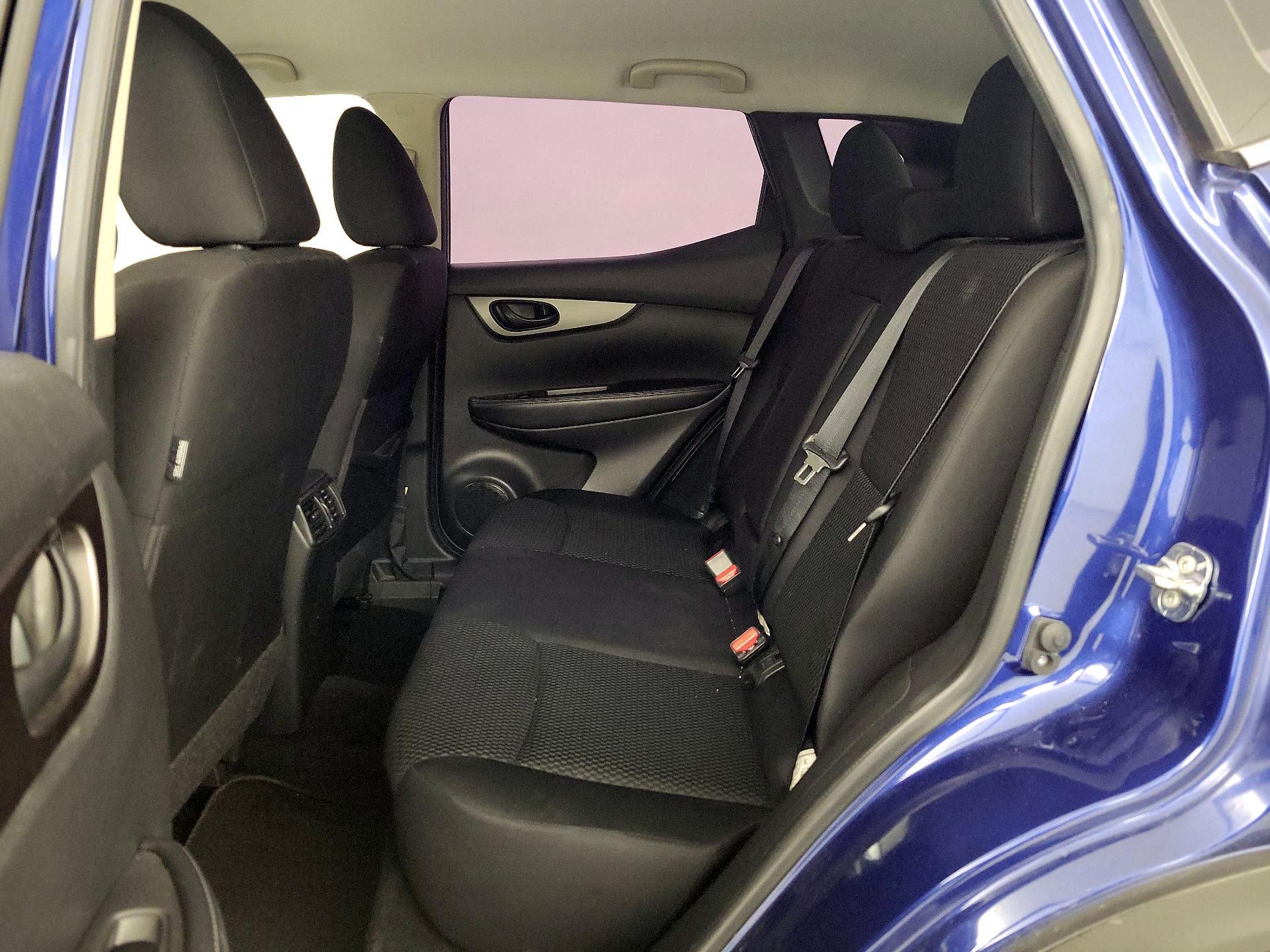 Thumbnail: 2019 Nissan Rogue Sport - 18