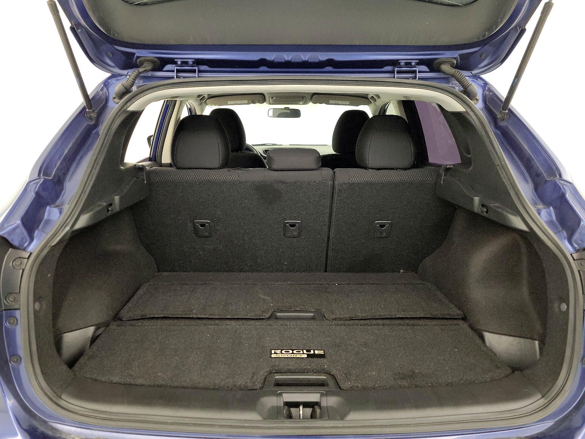 Thumbnail: 2019 Nissan Rogue Sport - 19