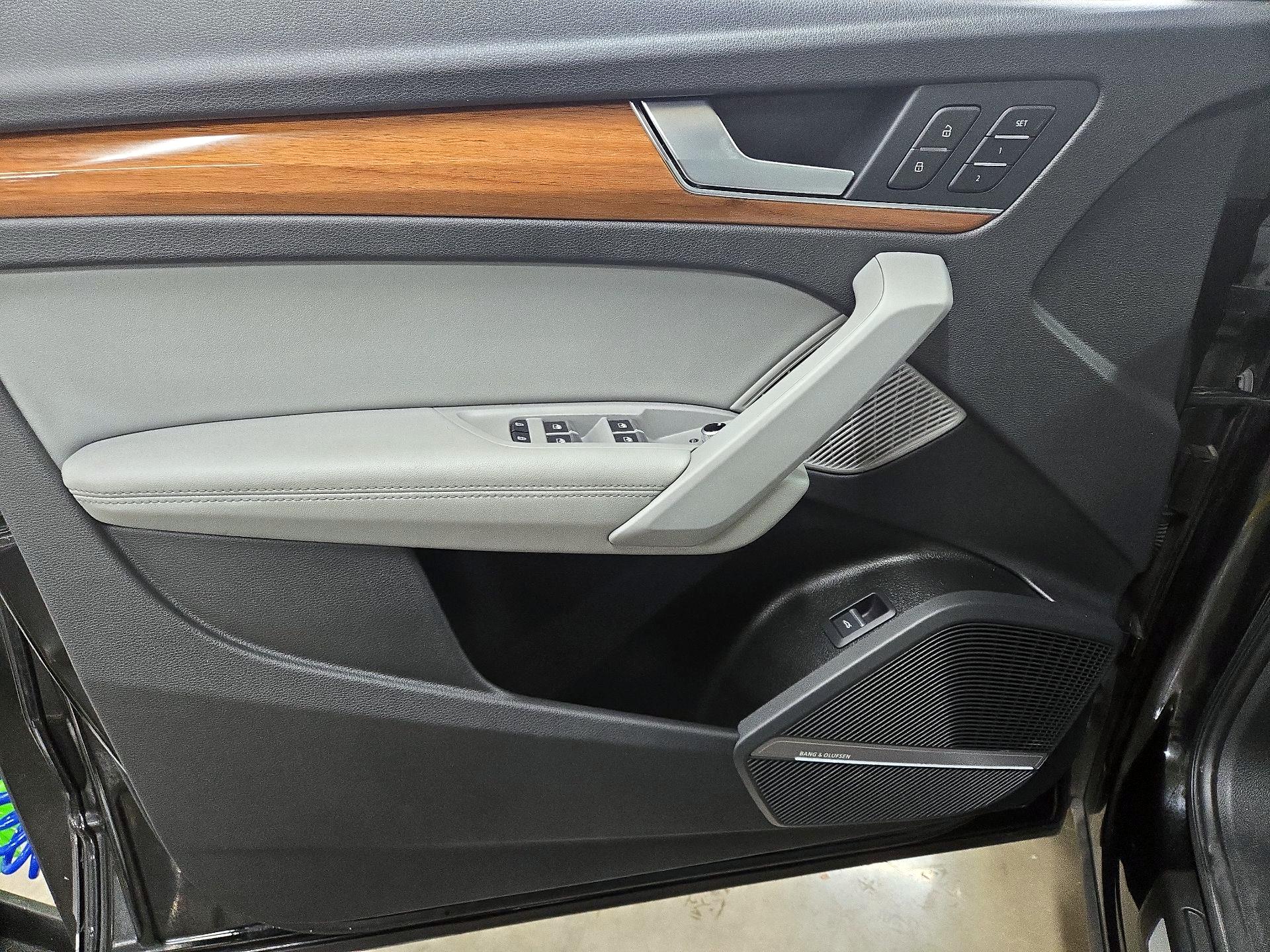 Thumbnail: 2022 Audi Q5 - 12