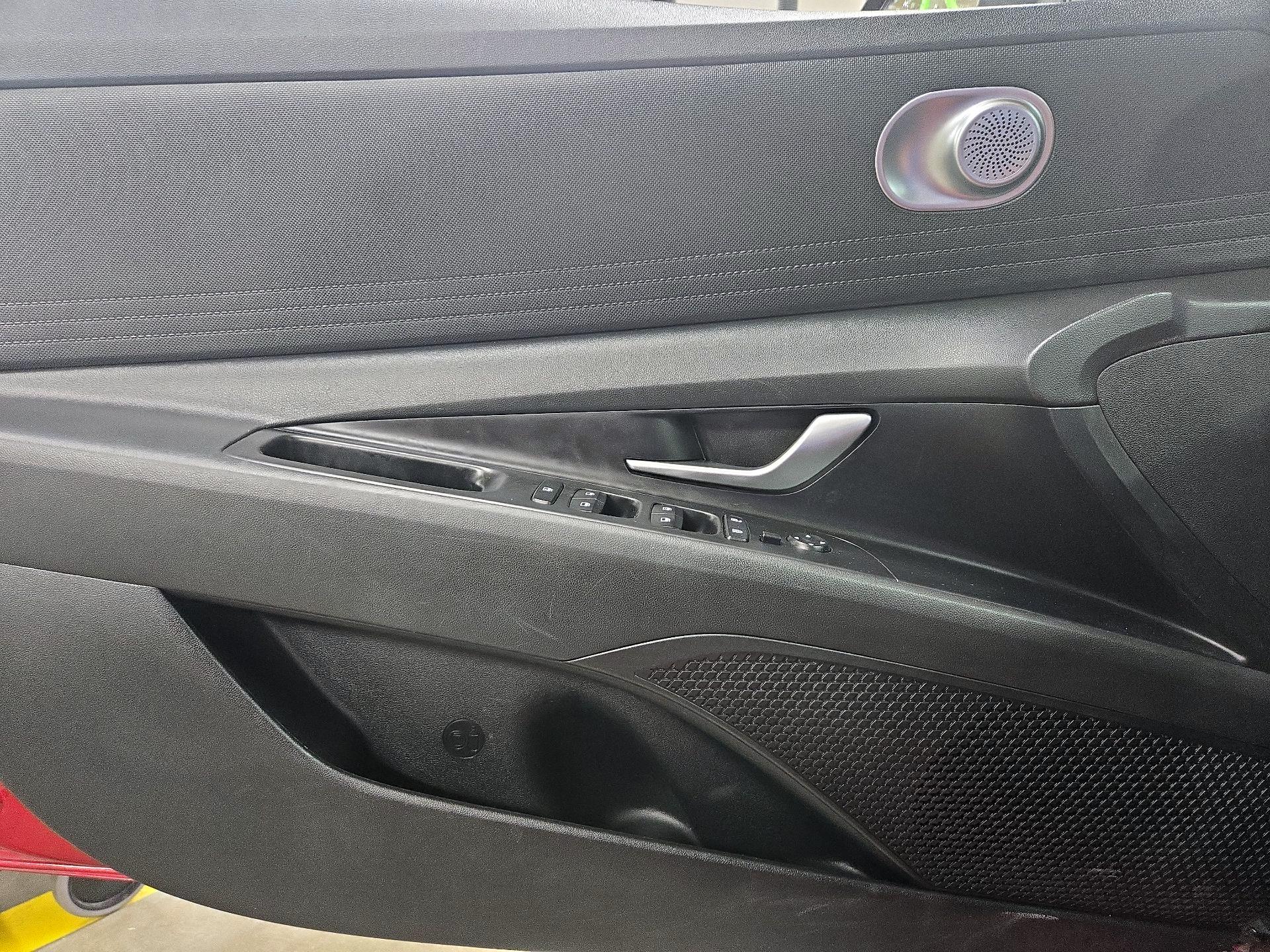 Thumbnail: 2023 Hyundai Elantra - 12