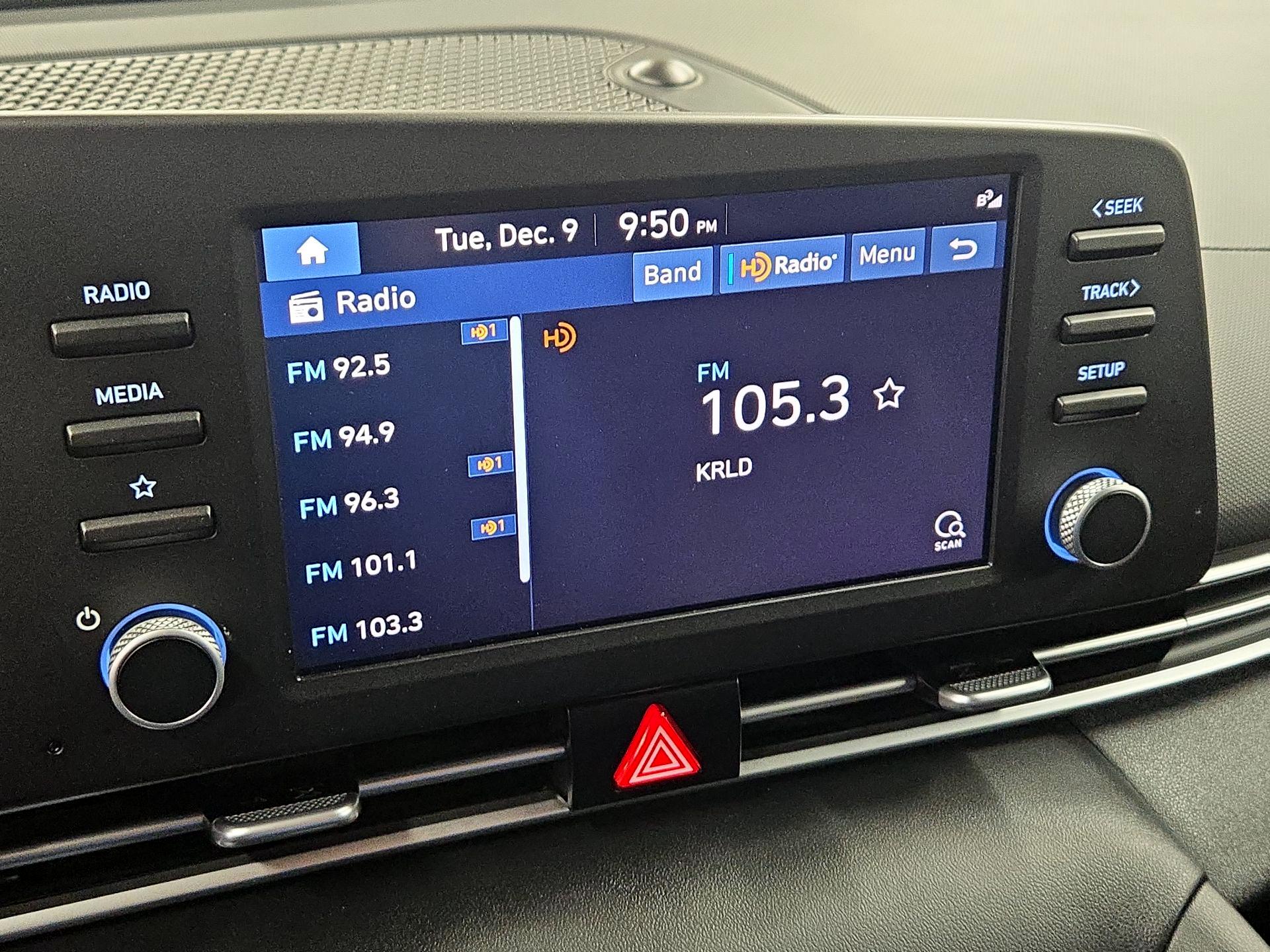 Thumbnail: 2023 Hyundai Elantra - 15