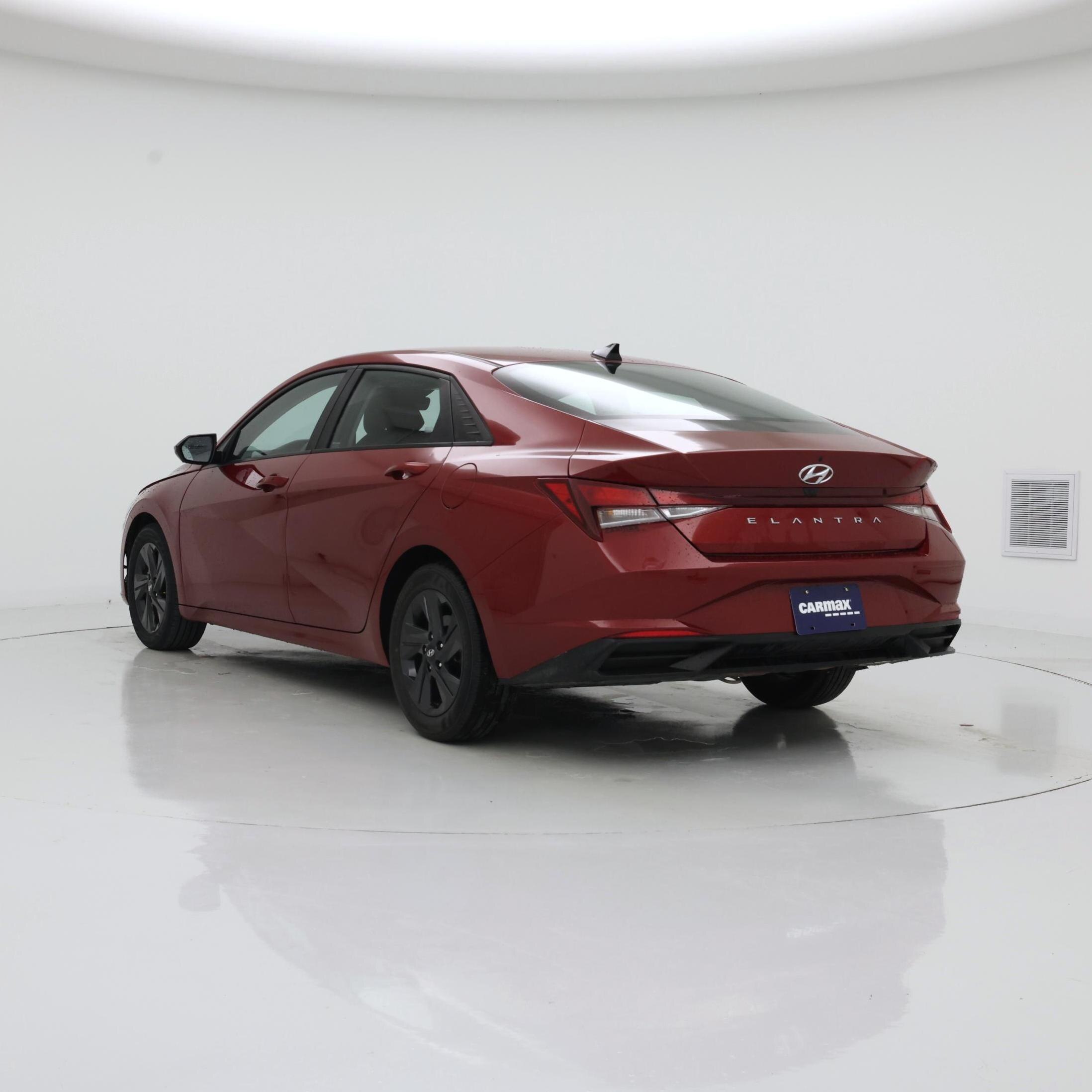 Thumbnail: 2023 Hyundai Elantra - 2