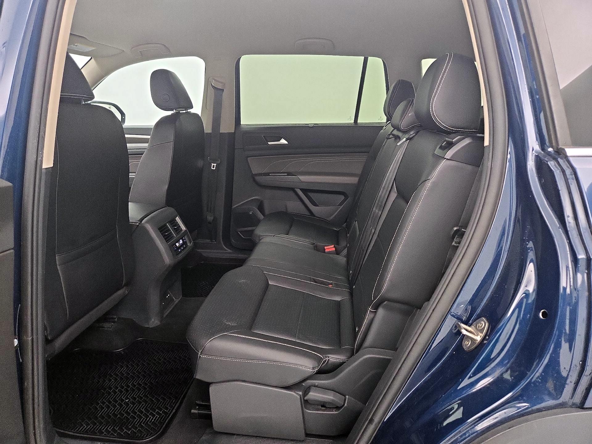 Thumbnail: 2022 Volkswagen Atlas - 18