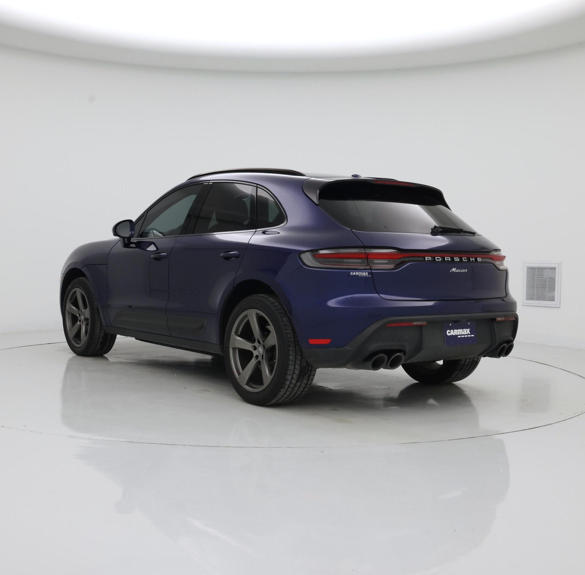 Thumbnail: 2023 Porsche Macan - 2