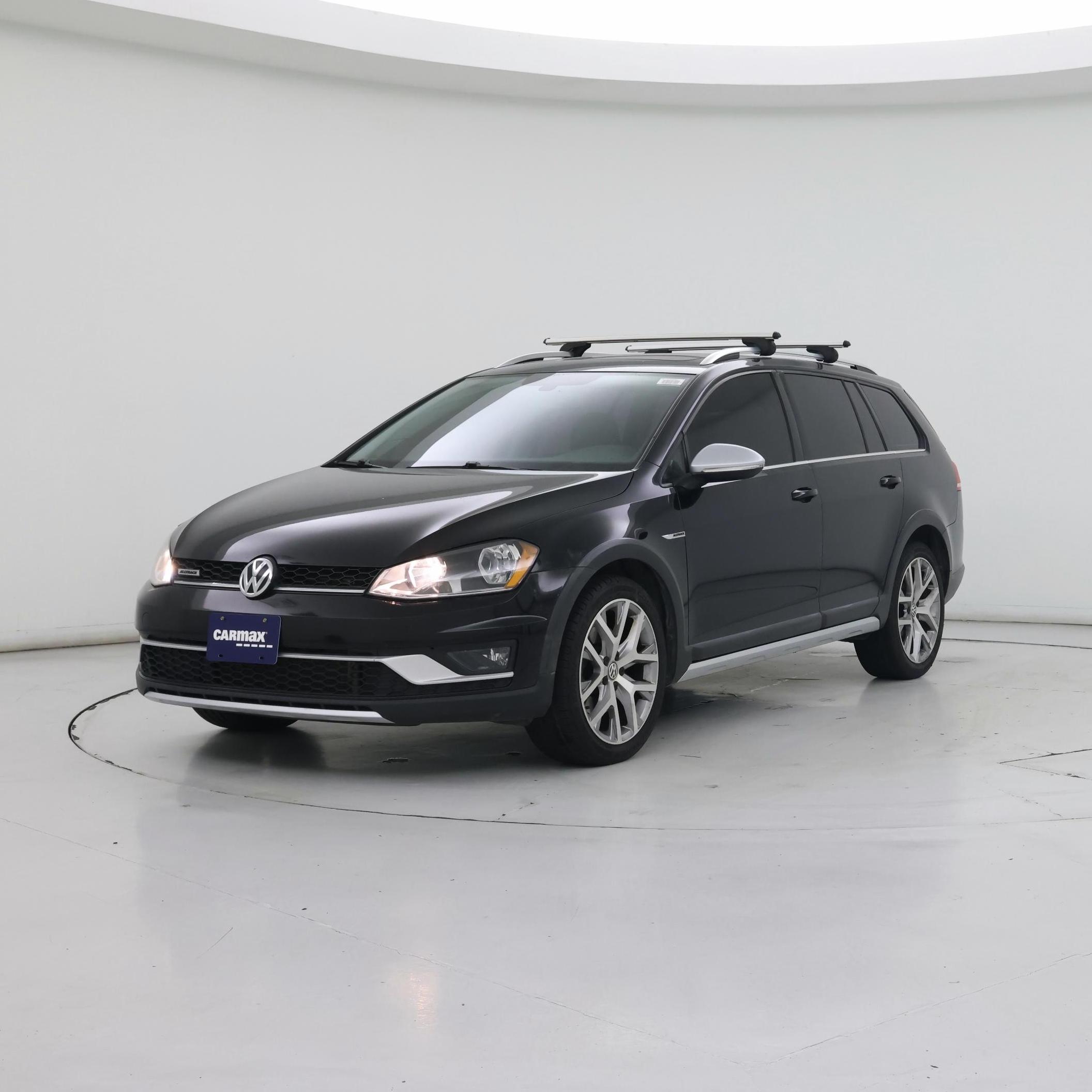 Thumbnail: 2017 Volkswagen Golf - 4