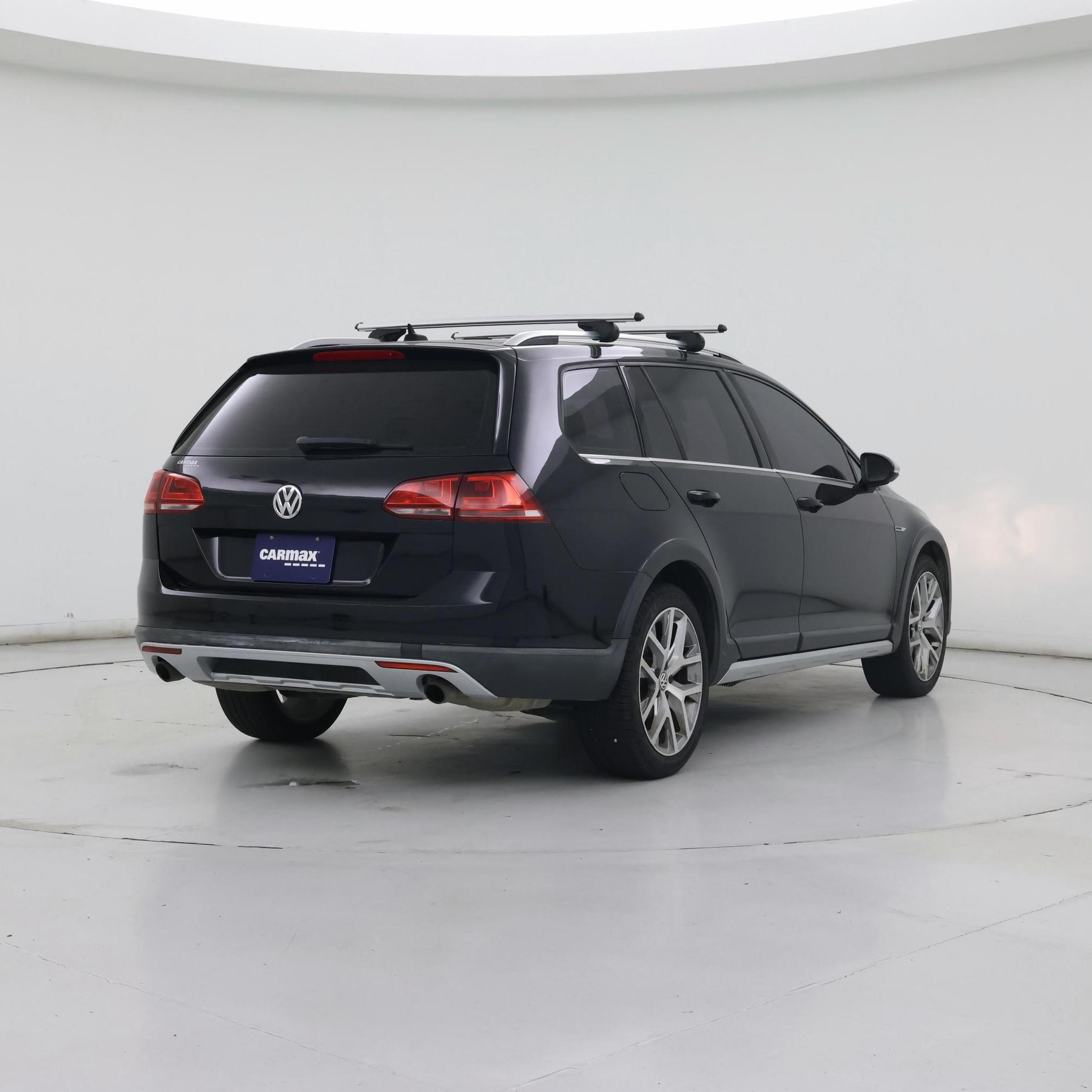 Thumbnail: 2017 Volkswagen Golf - 8