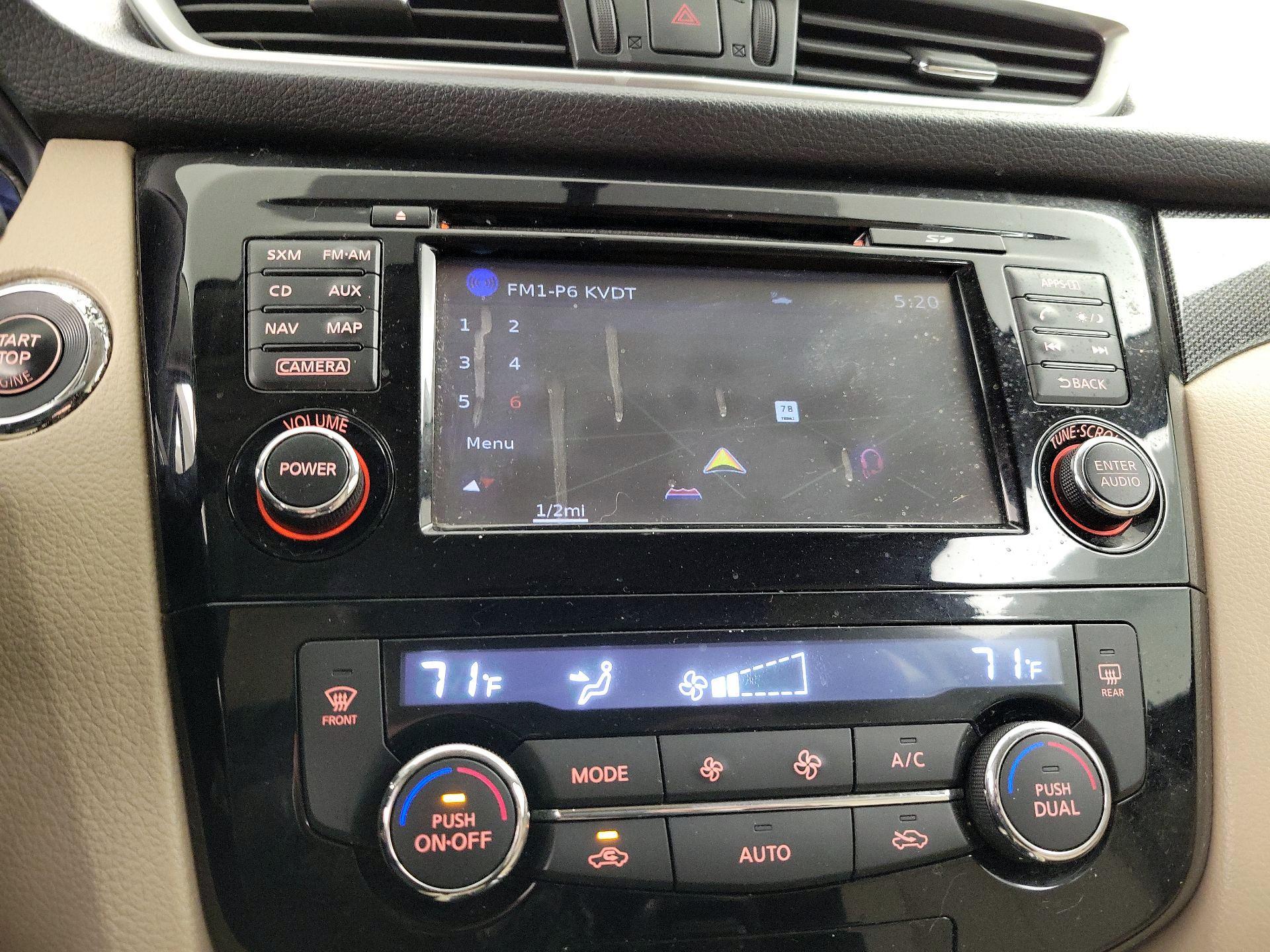 Thumbnail: 2016 Nissan Rogue - 14