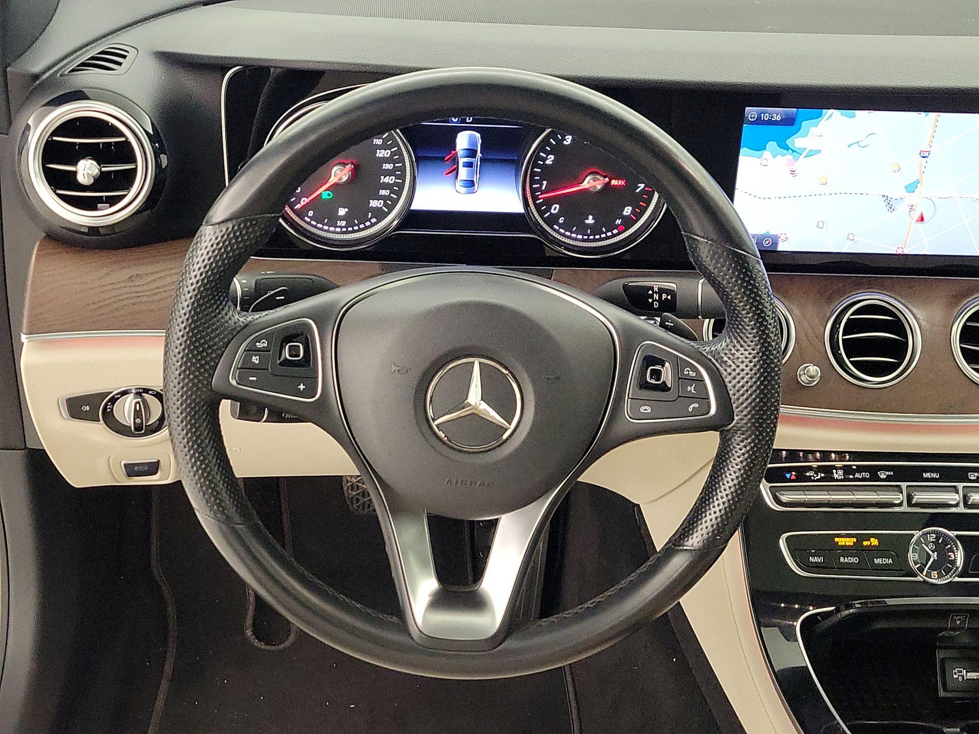 Thumbnail: 2017 Mercedes-Benz E-Class - 10