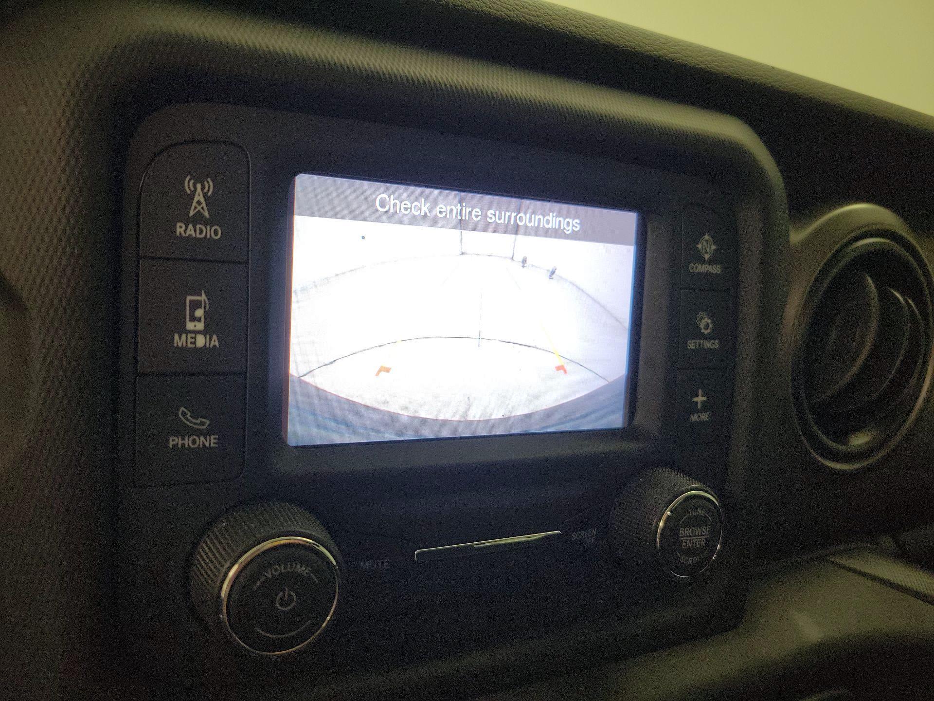 Thumbnail: 2021 Jeep Wrangler - 14