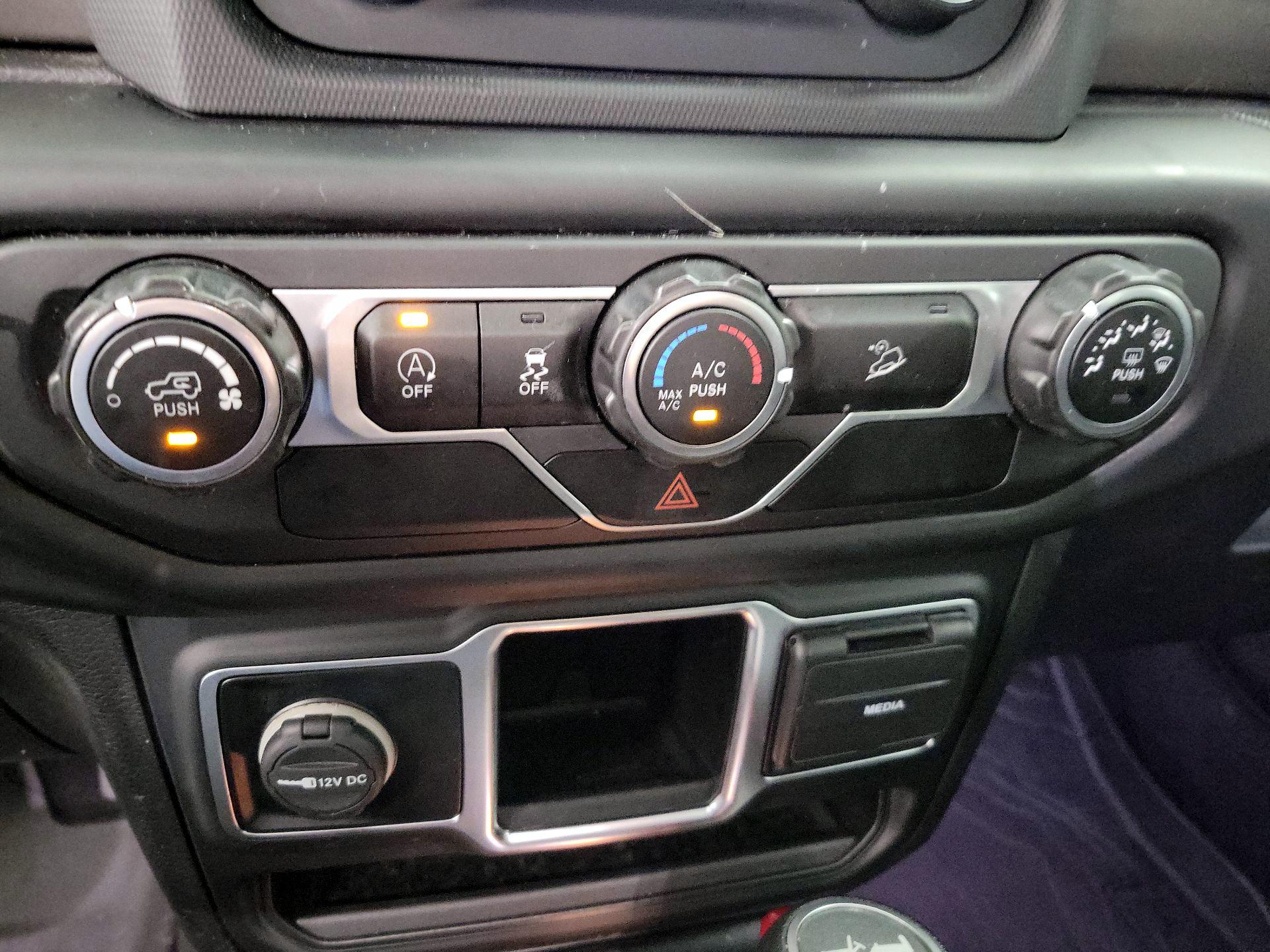 Thumbnail: 2021 Jeep Wrangler - 16