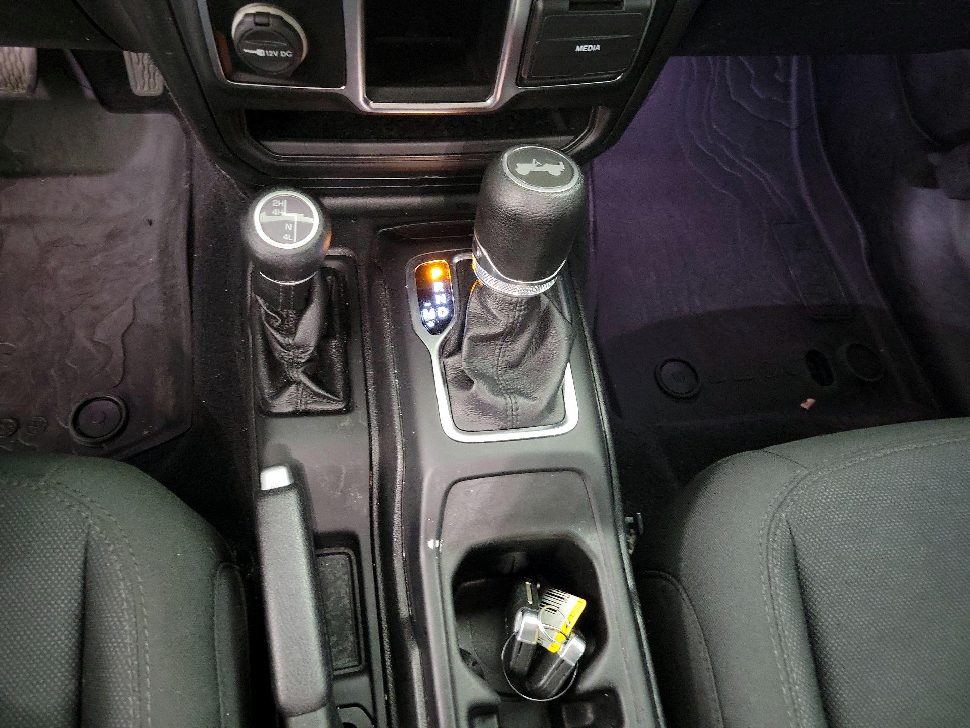 Thumbnail: 2021 Jeep Wrangler - 17