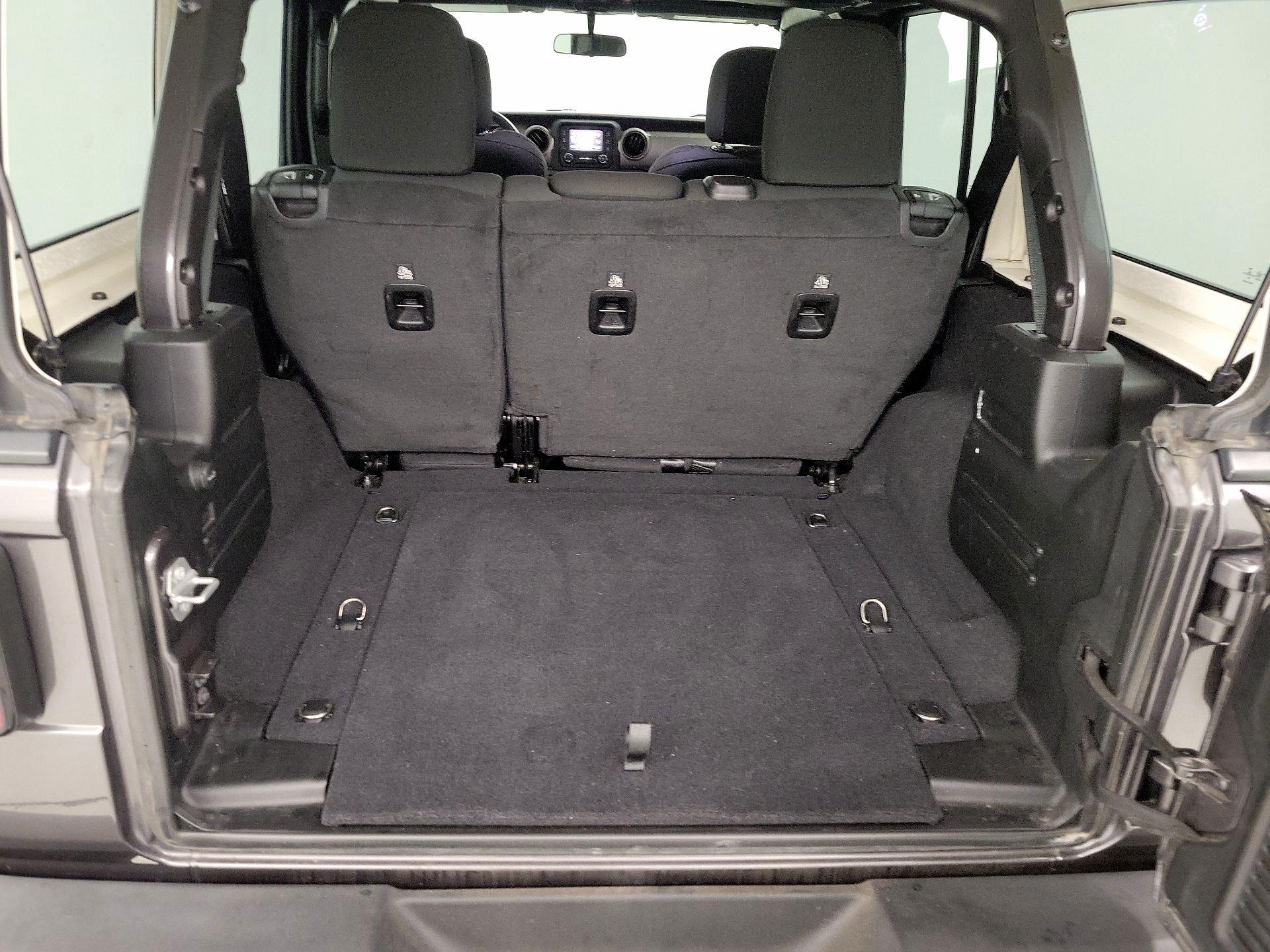 Thumbnail: 2021 Jeep Wrangler - 20