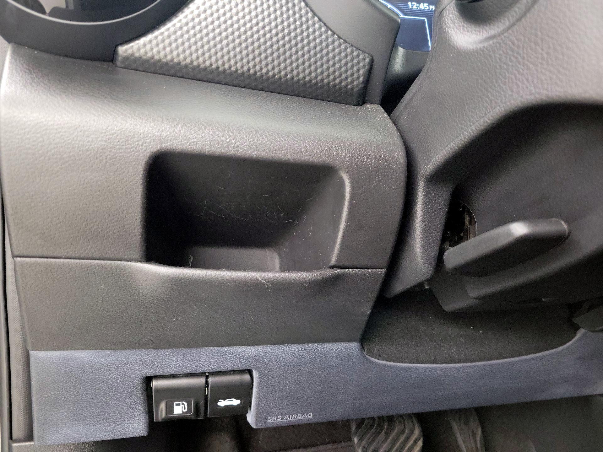 Thumbnail: 2022 Nissan Kicks - 13