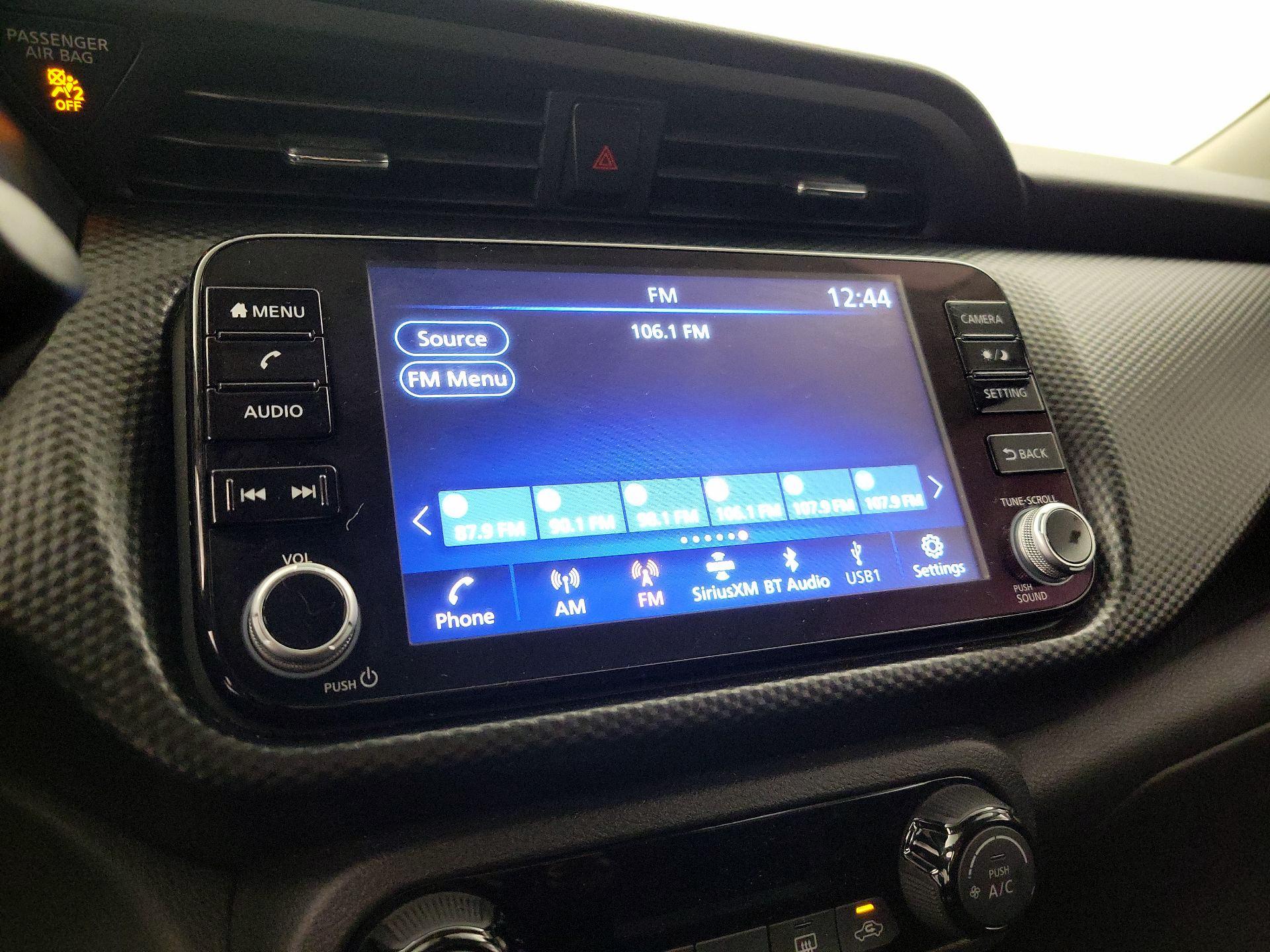 Thumbnail: 2022 Nissan Kicks - 15