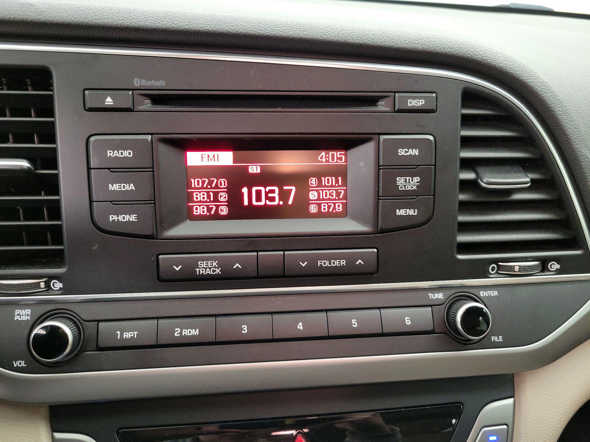 Thumbnail: 2018 Hyundai Elantra - 13