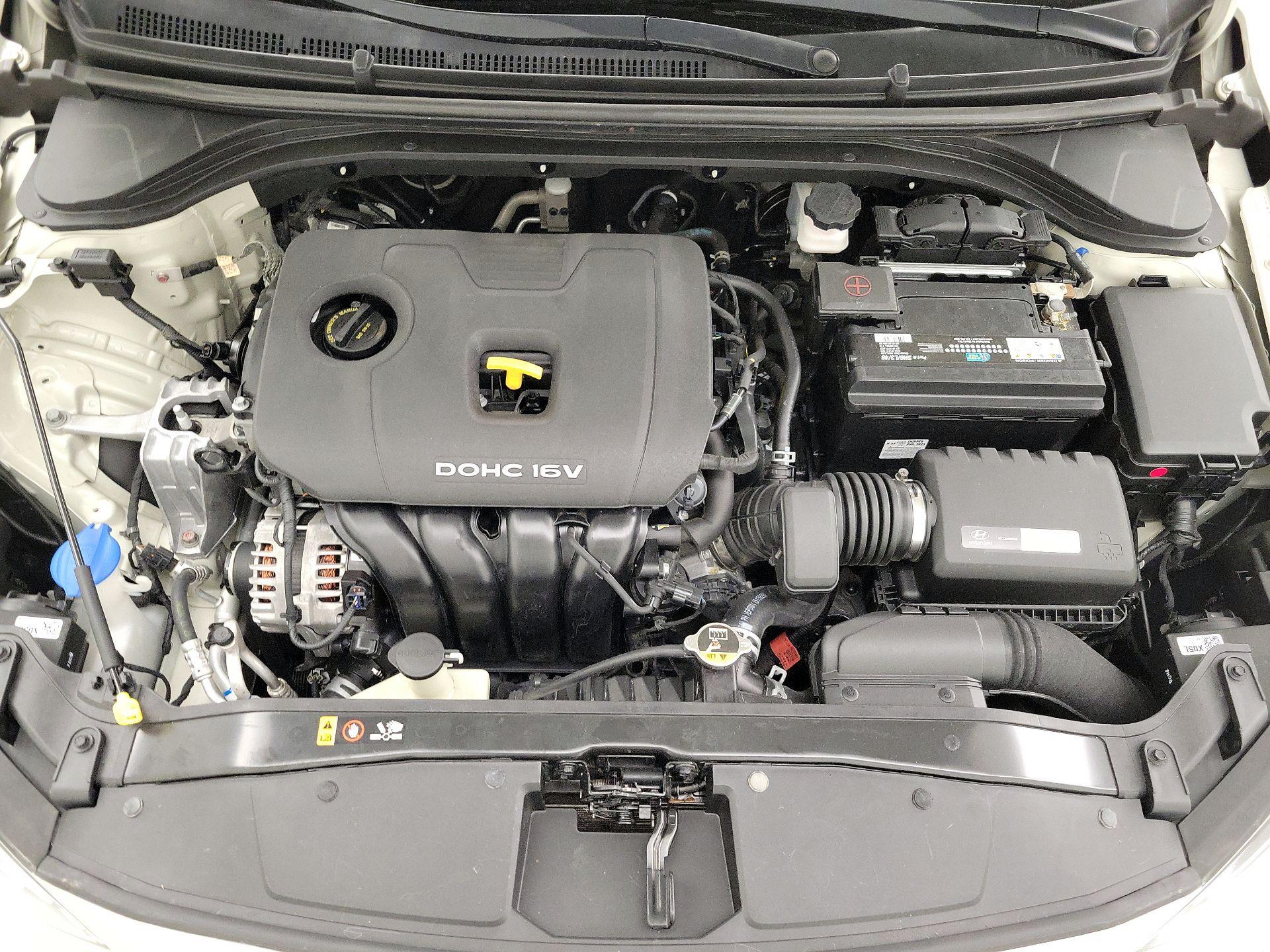 Thumbnail: 2018 Hyundai Elantra - 18