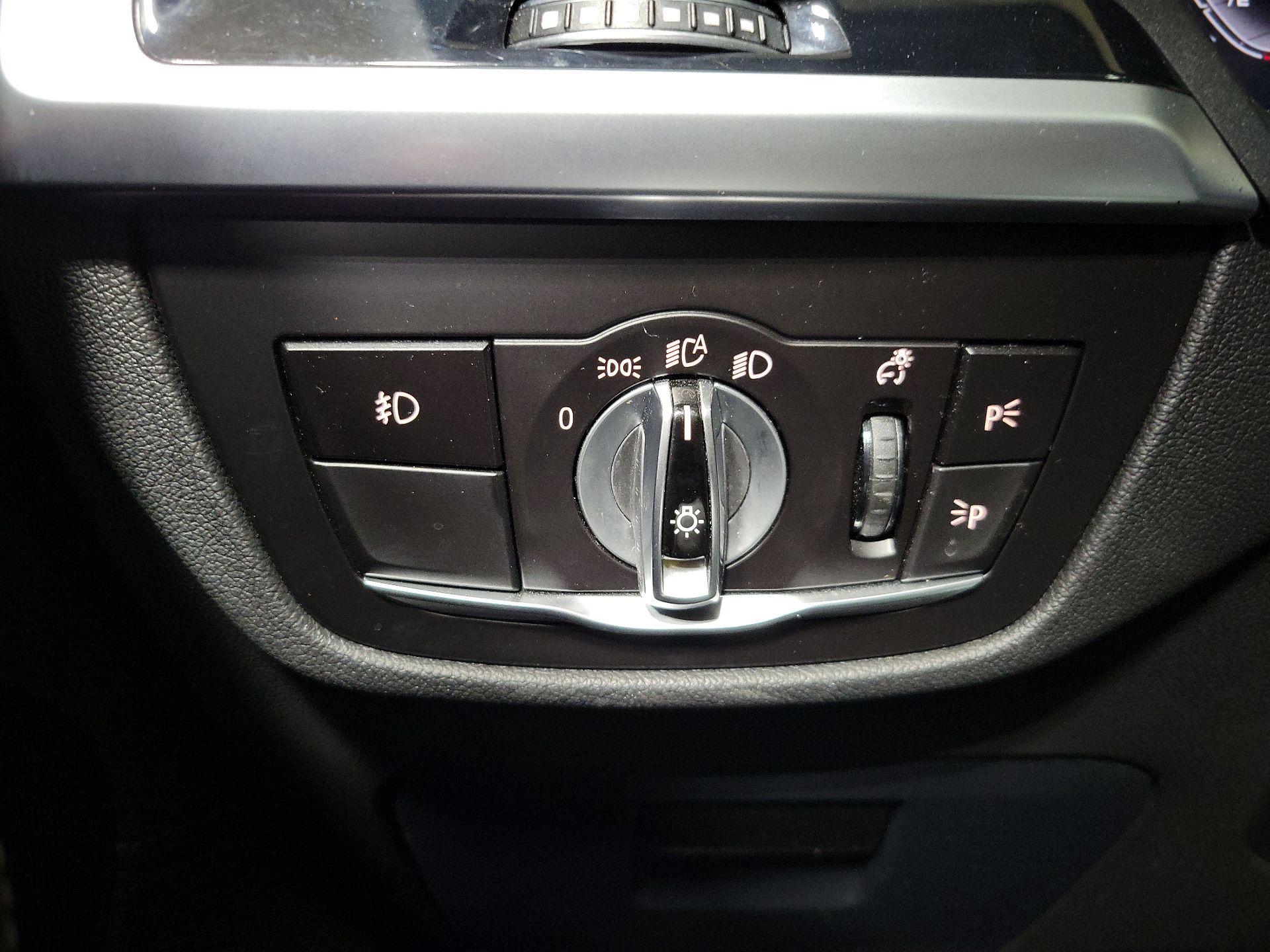 Thumbnail: 2021 BMW X3 - 13