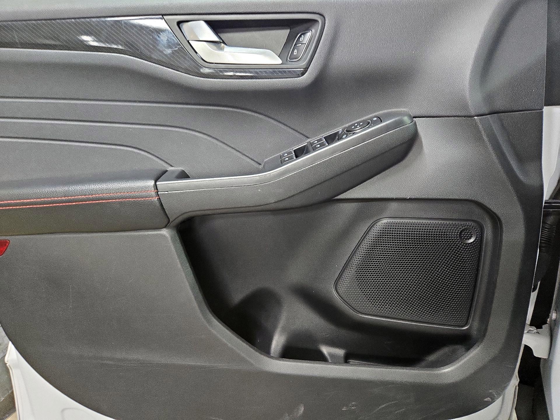 Thumbnail: 2023 Ford Escape - 12