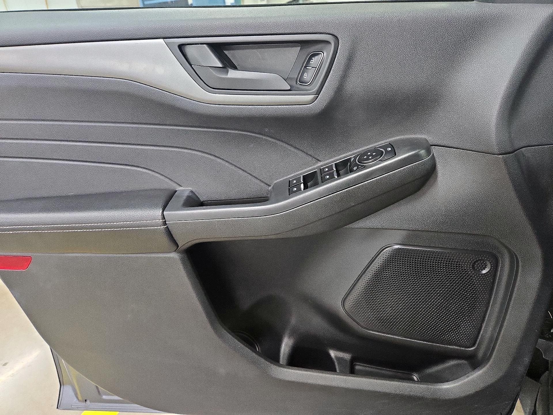 Thumbnail: 2023 Ford Escape - 12