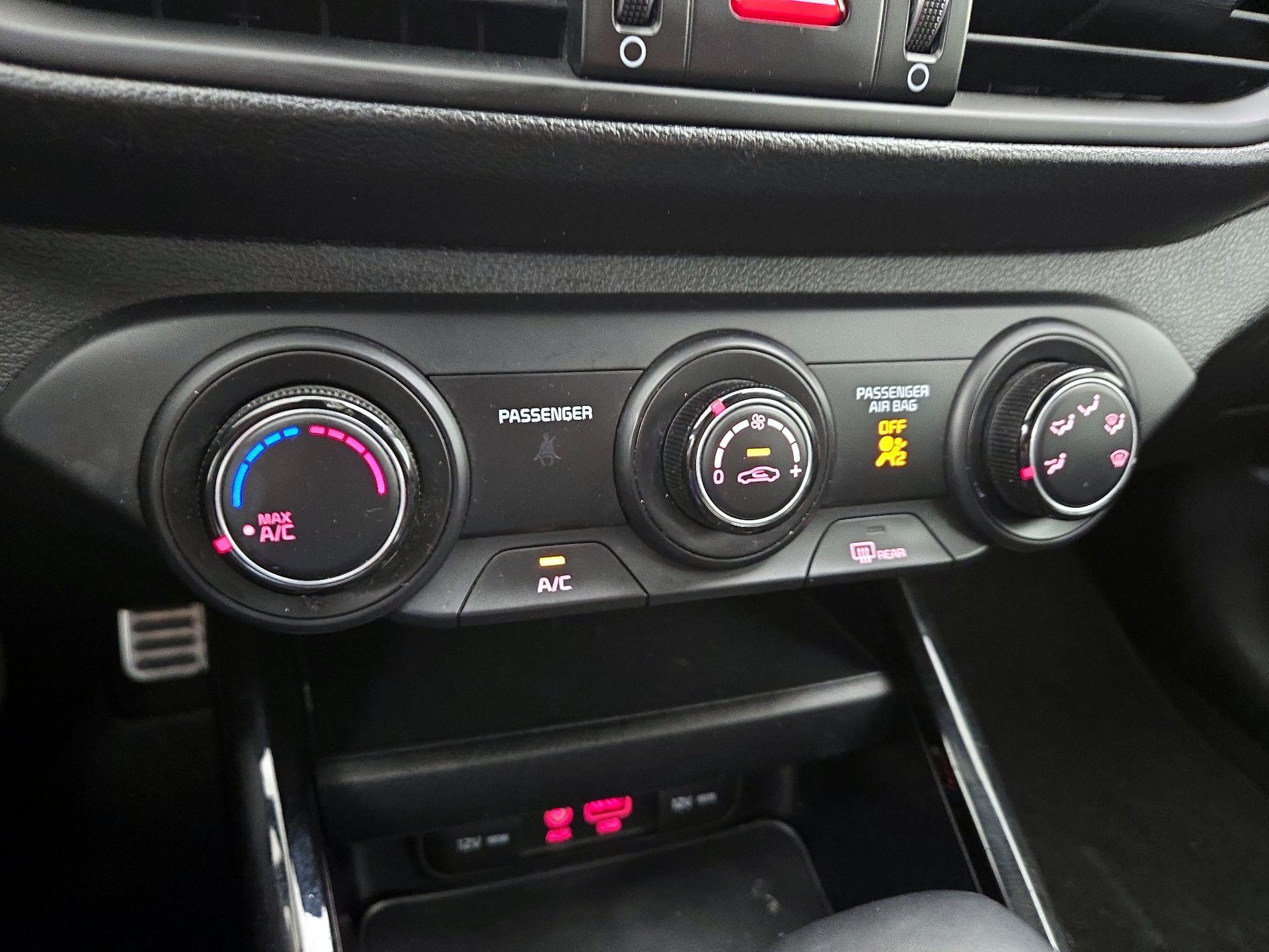 Thumbnail: 2021 Kia Forte - 15