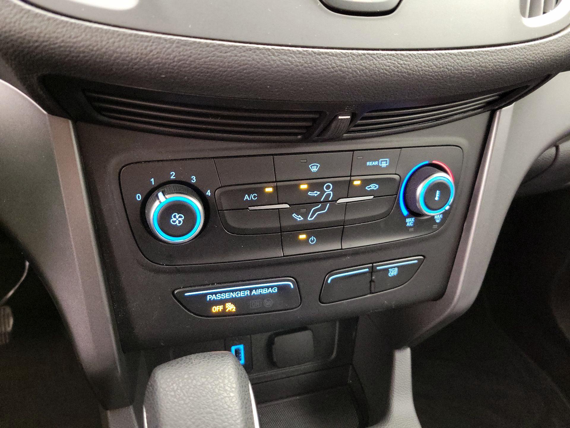 Thumbnail: 2018 Ford Escape - 16