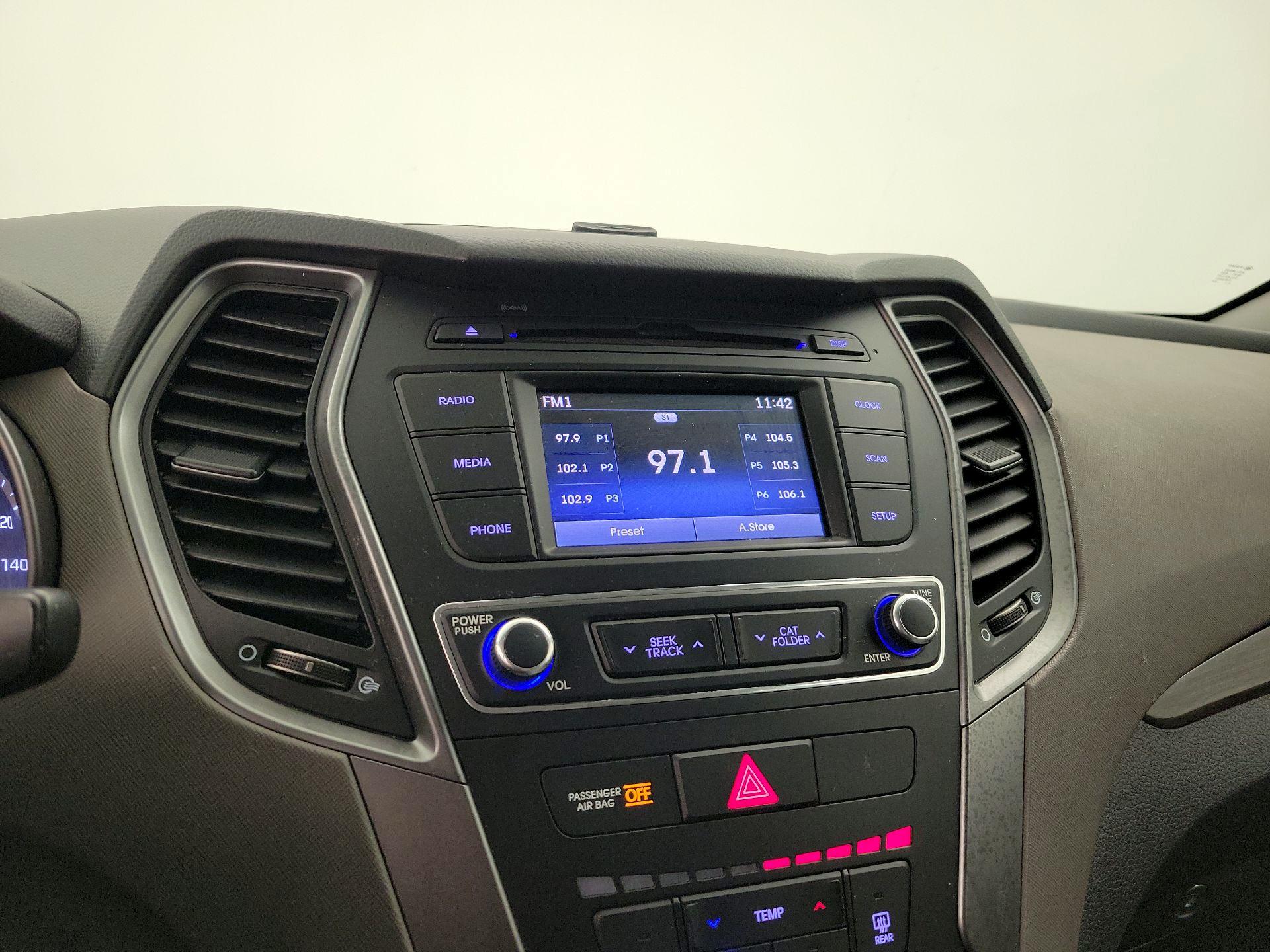 Thumbnail: 2017 Hyundai Santa Fe - 15