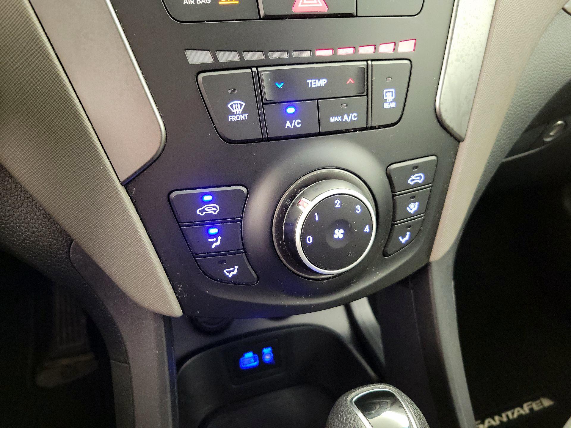 Thumbnail: 2017 Hyundai Santa Fe - 16