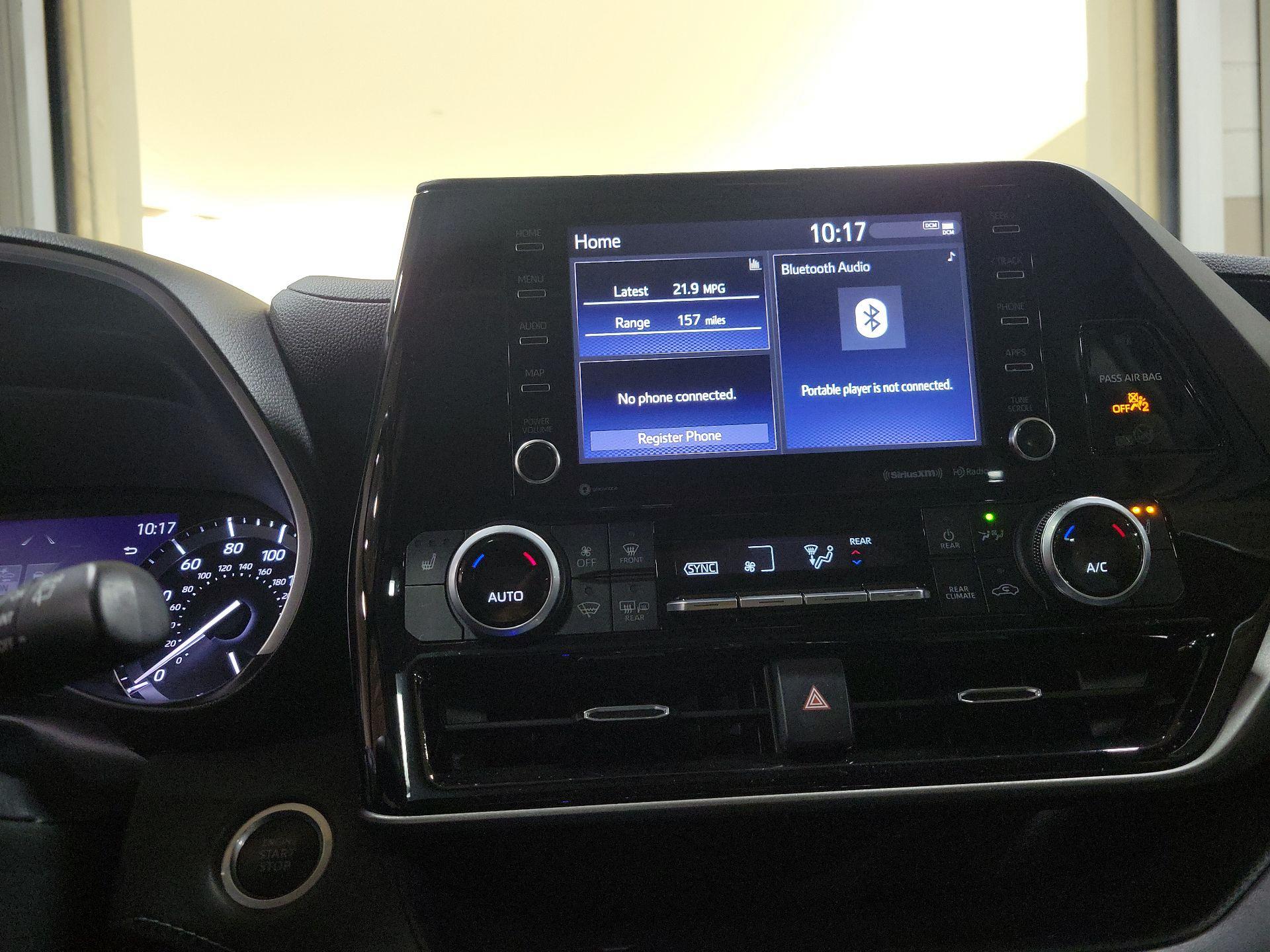 Thumbnail: 2021 Toyota Highlander - 15