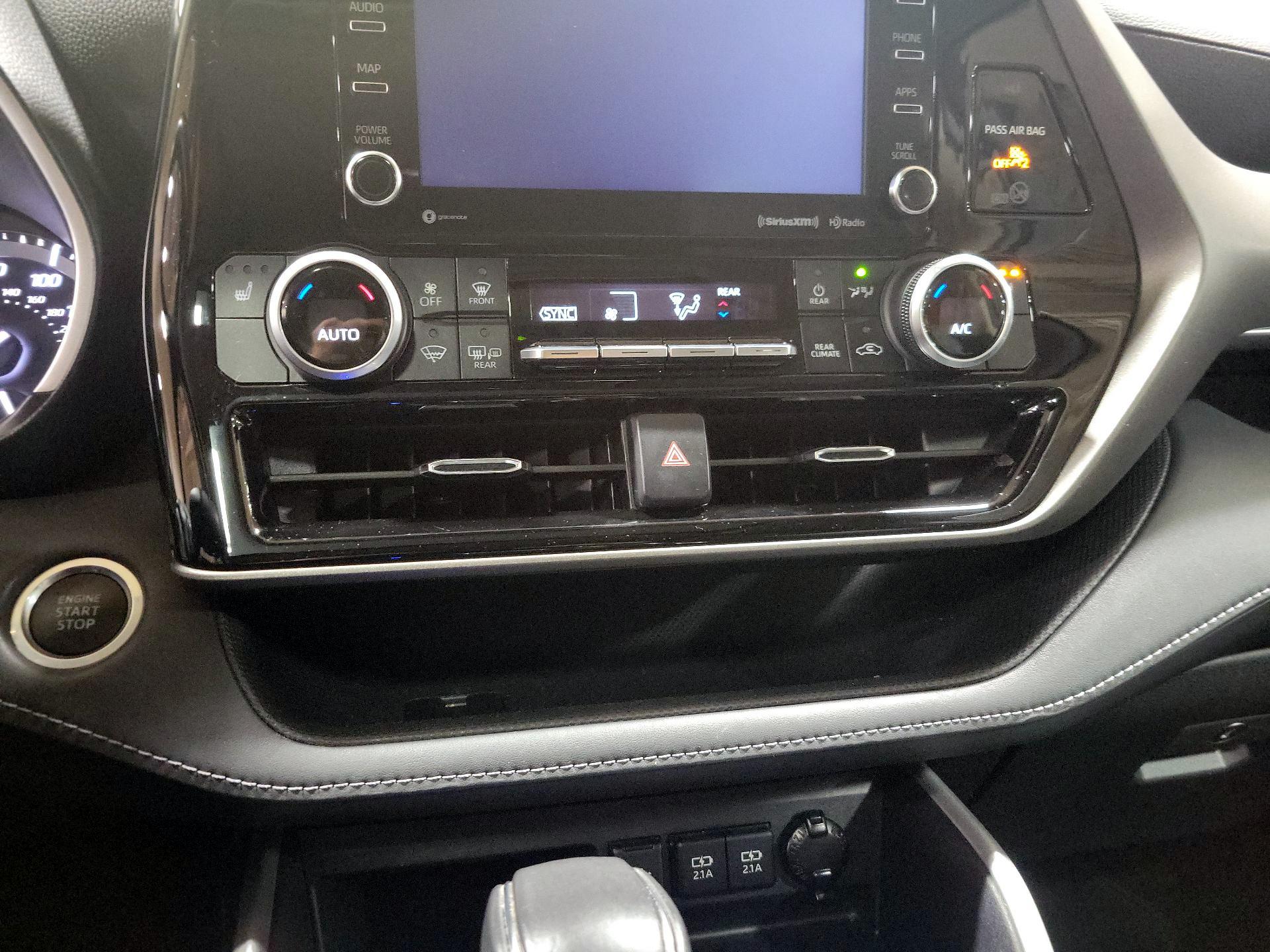 Thumbnail: 2021 Toyota Highlander - 16