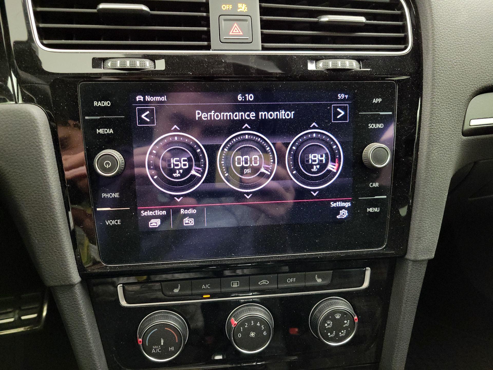 Thumbnail: 2018 Volkswagen Golf - 15