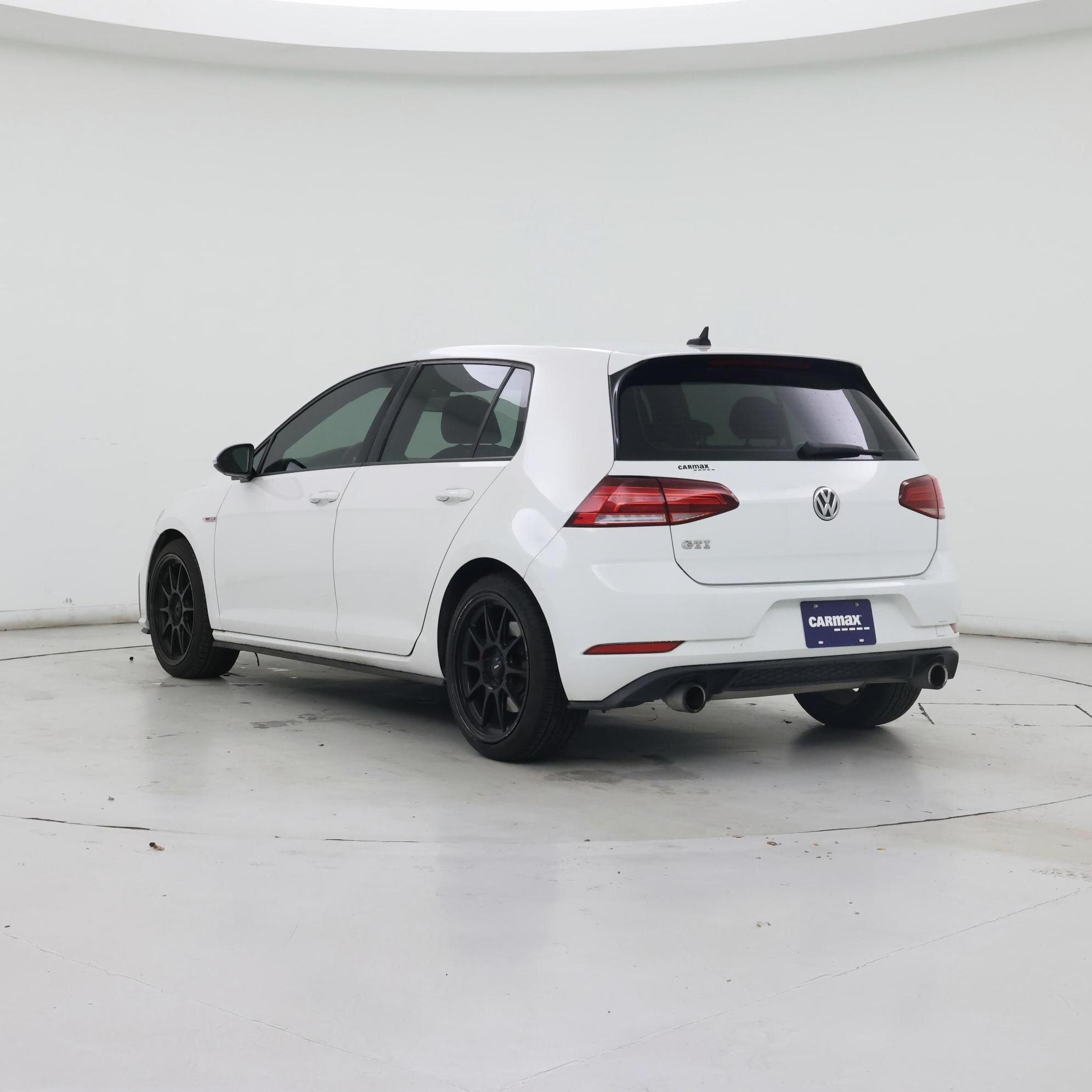 Thumbnail: 2018 Volkswagen Golf - 2