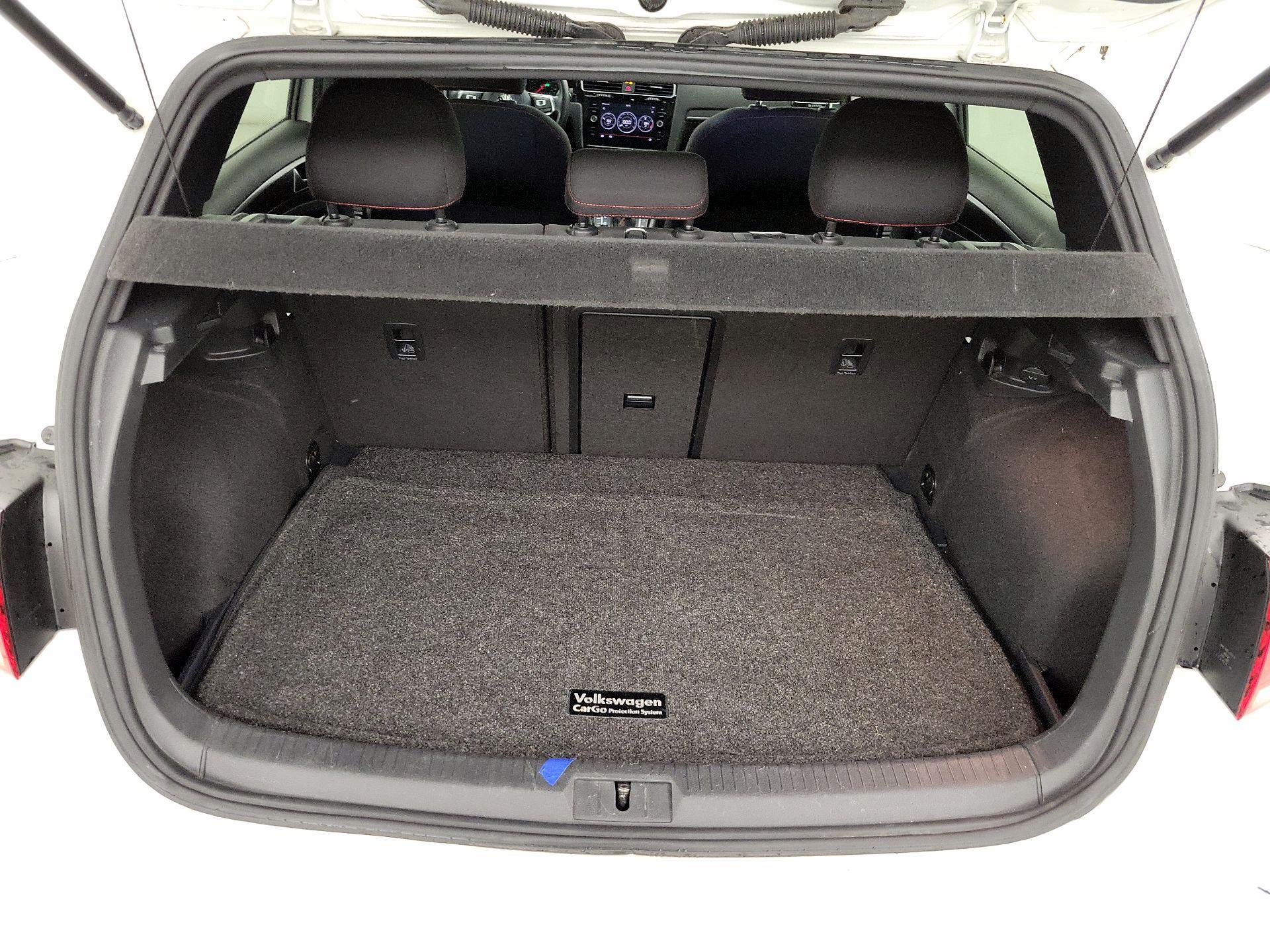 Thumbnail: 2018 Volkswagen Golf - 20