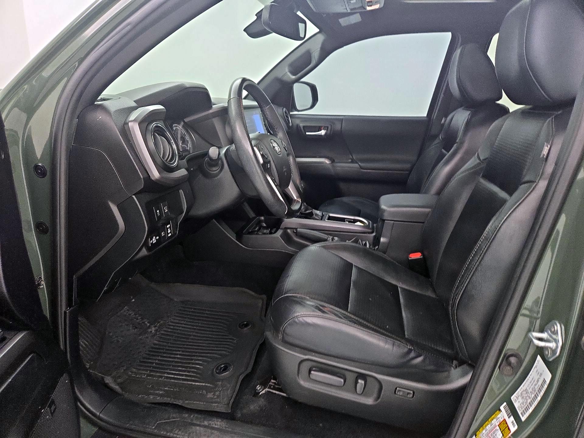 Thumbnail: 2021 Toyota Tacoma - 11