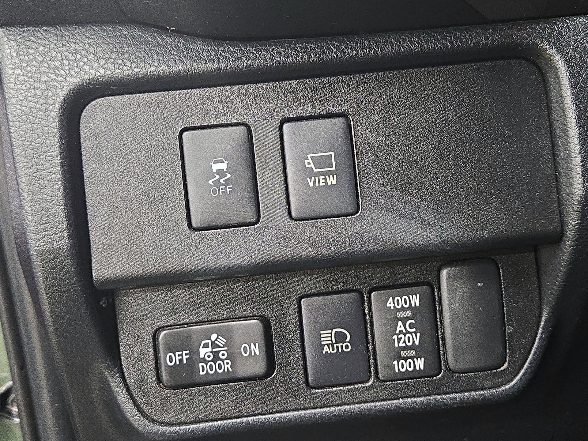 Thumbnail: 2021 Toyota Tacoma - 13