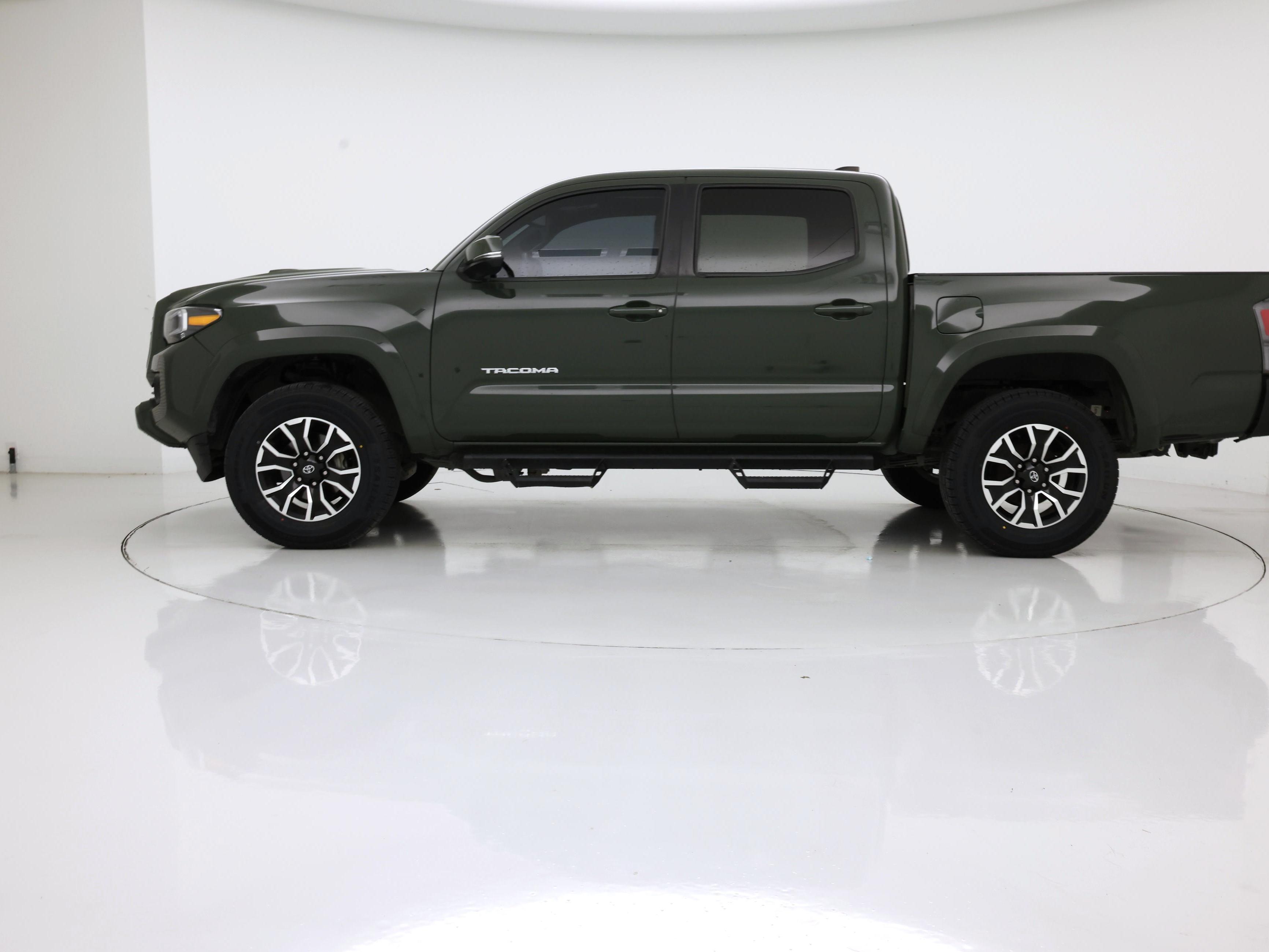 Thumbnail: 2021 Toyota Tacoma - 3
