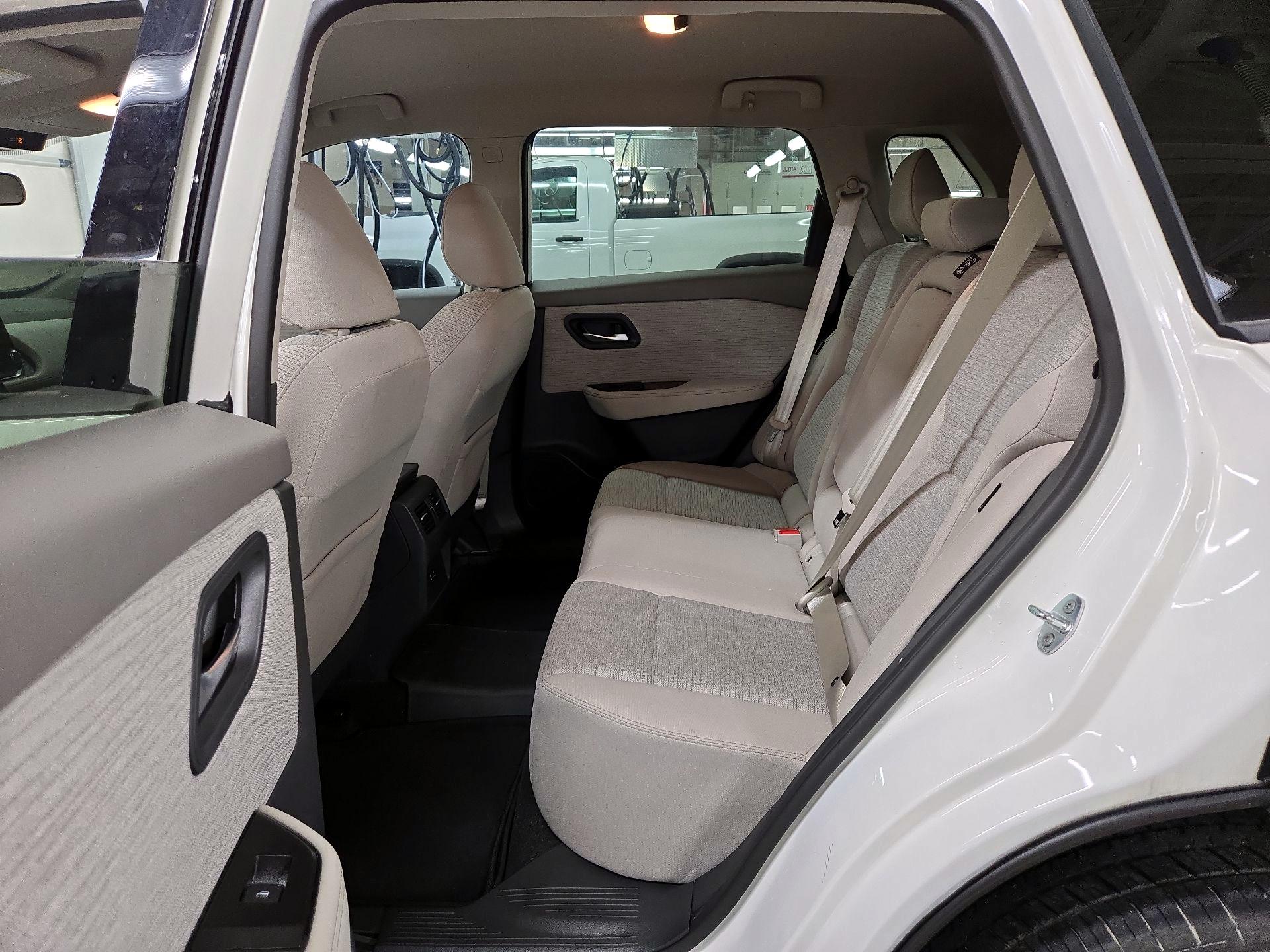 Thumbnail: 2021 Nissan Rogue - 18