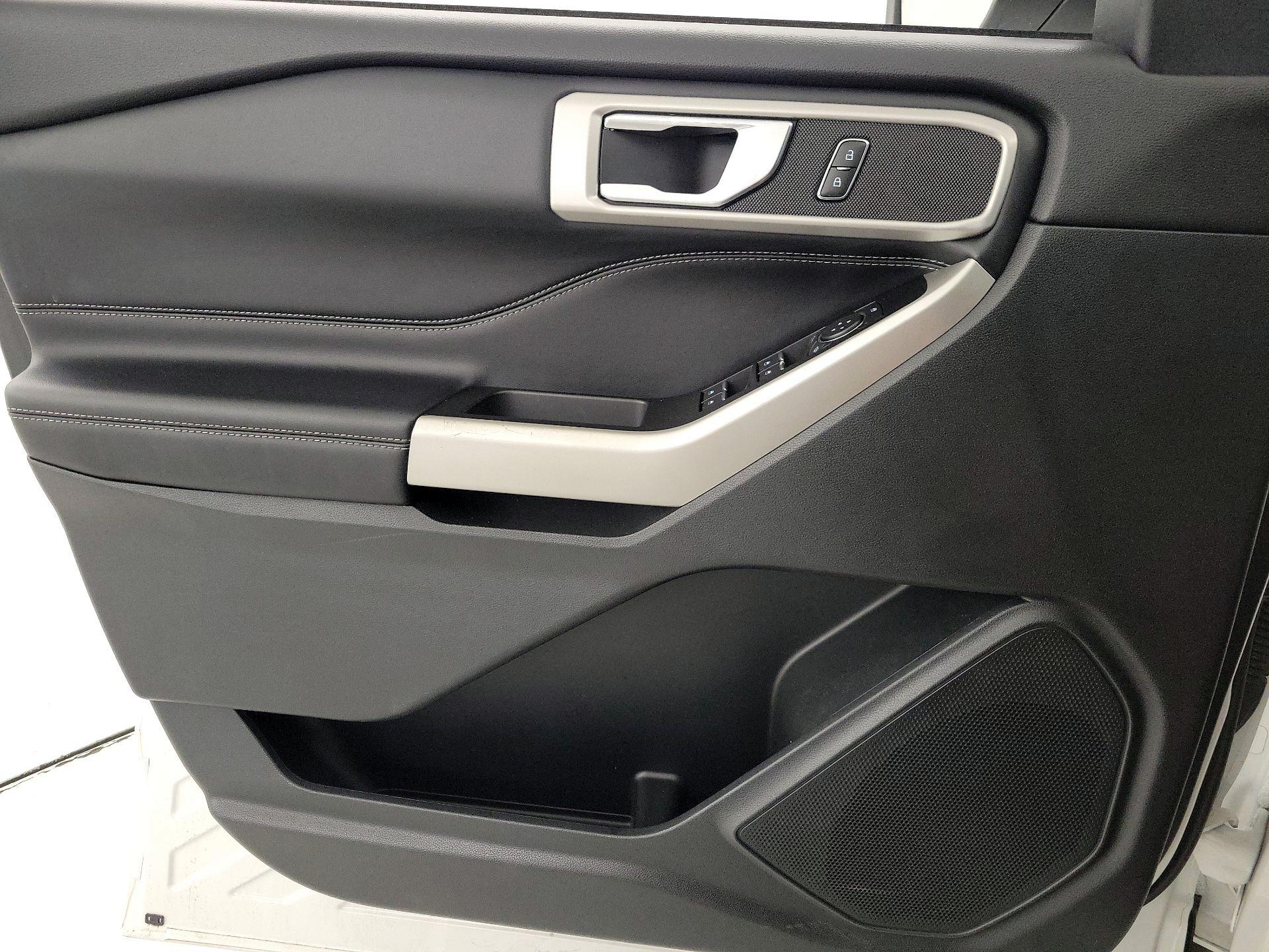 Thumbnail: 2021 Ford Explorer - 12