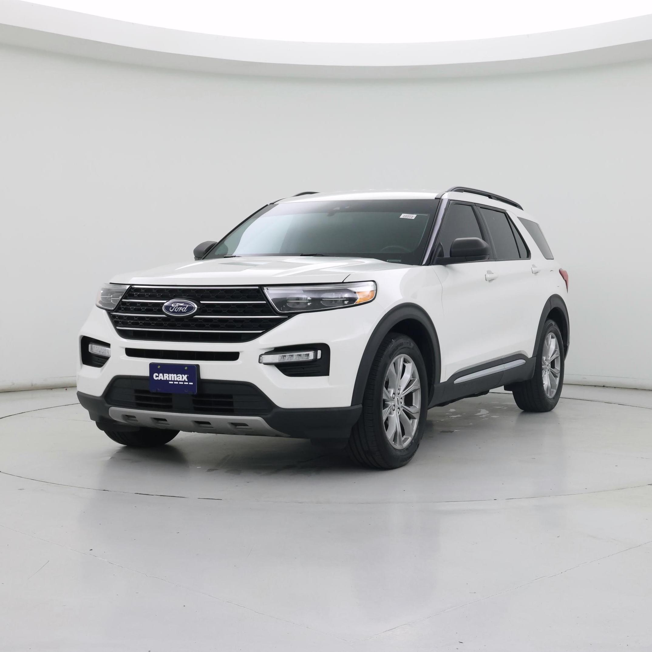 Thumbnail: 2021 Ford Explorer - 4