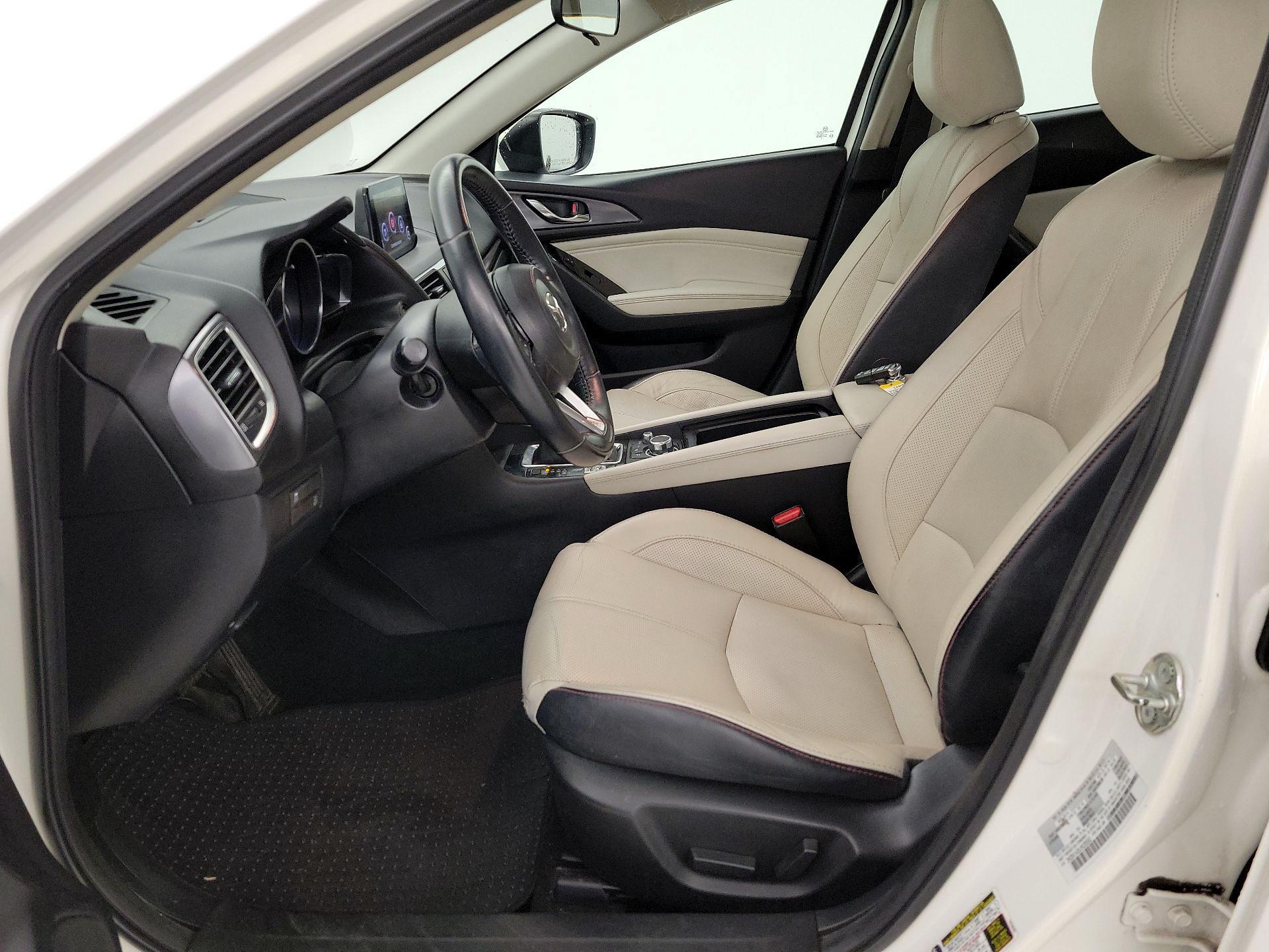 Thumbnail: 2018 Mazda Mazda3 - 11