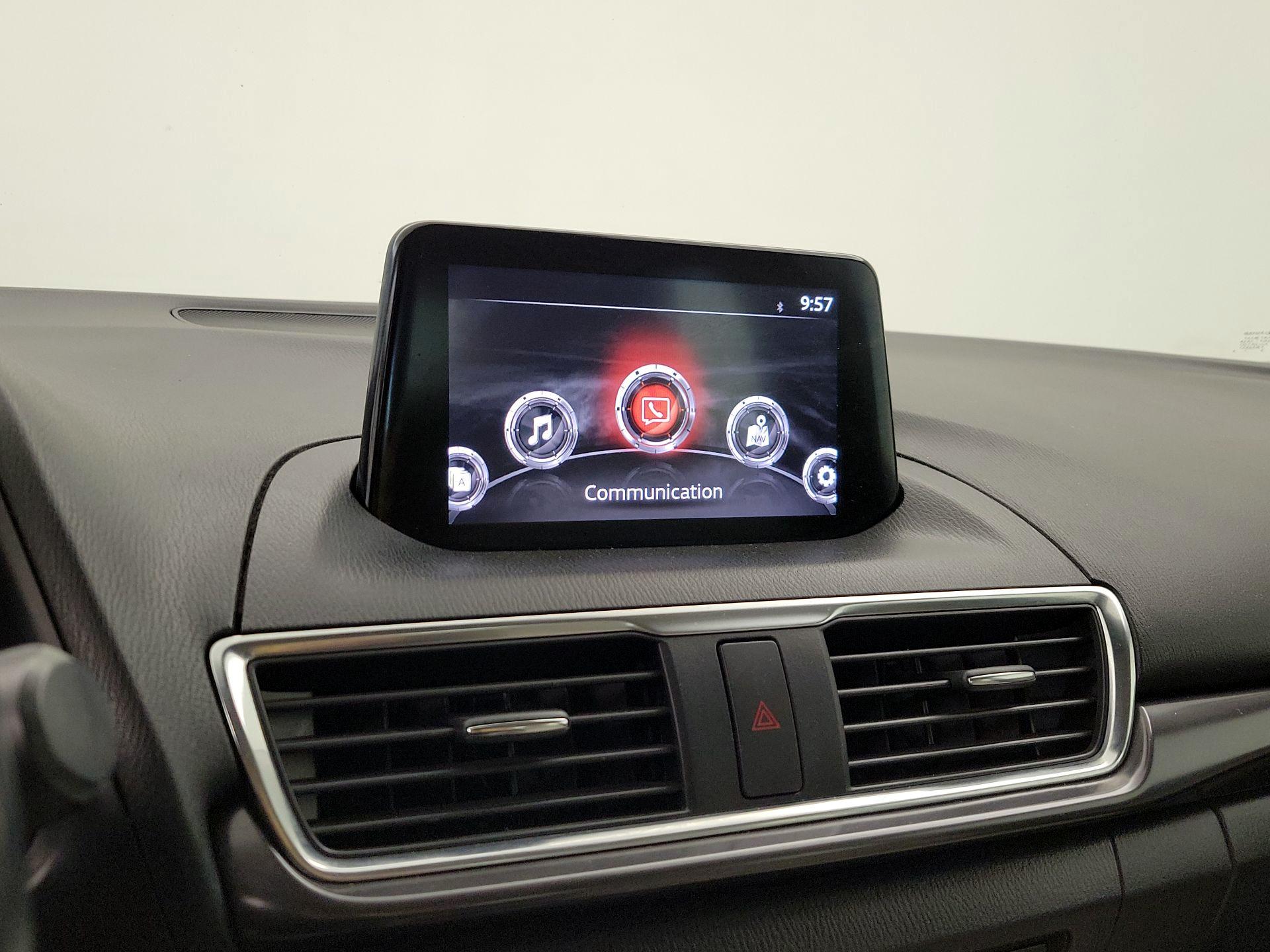 Thumbnail: 2018 Mazda Mazda3 - 15