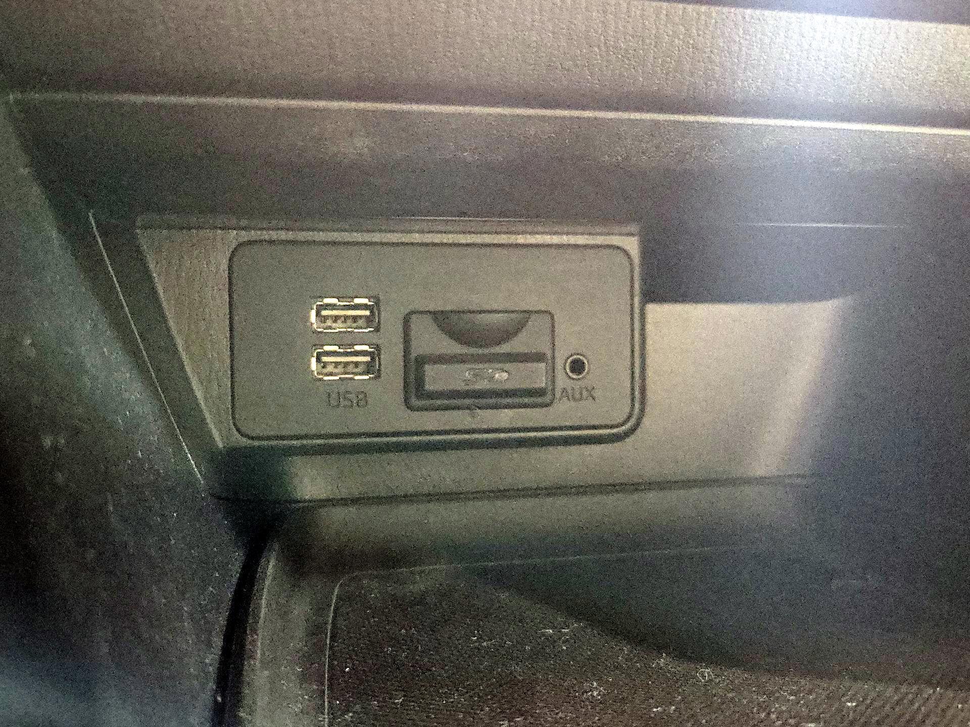 Thumbnail: 2018 Mazda Mazda3 - 18