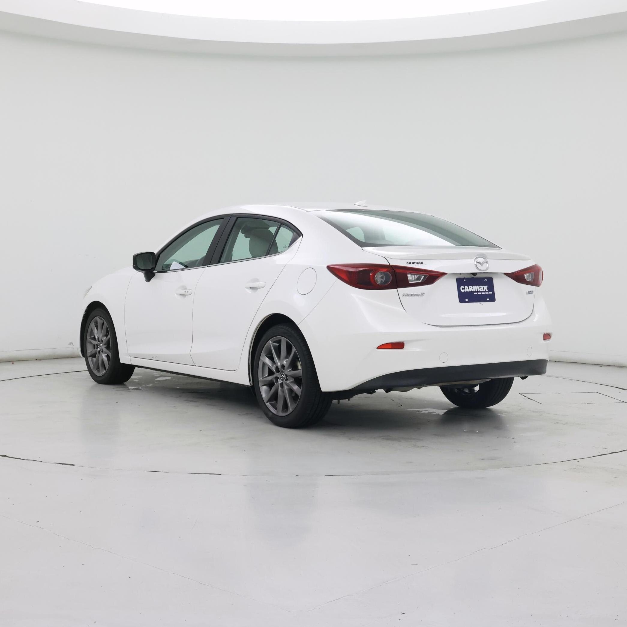 Thumbnail: 2018 Mazda Mazda3 - 2