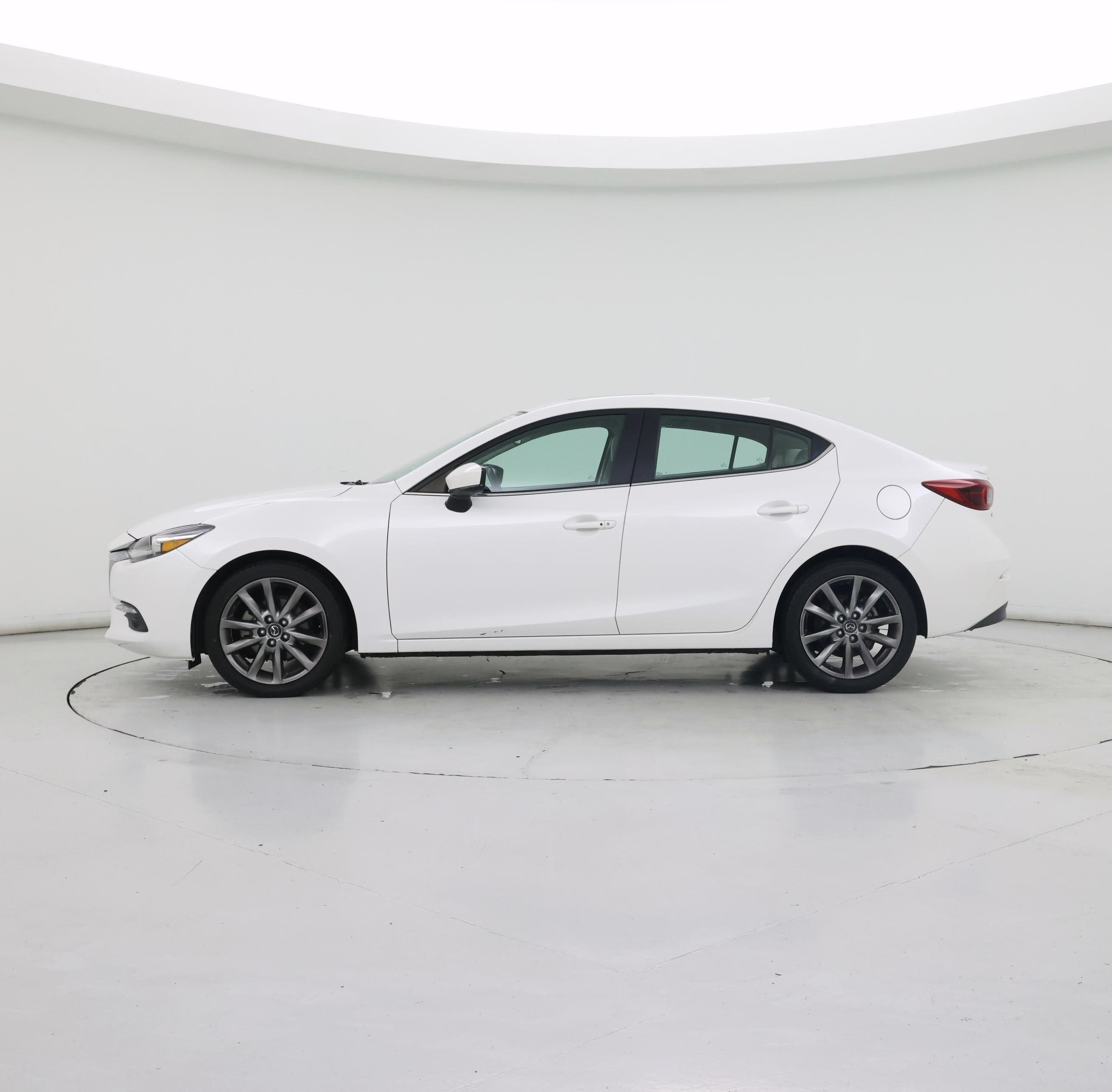 Thumbnail: 2018 Mazda Mazda3 - 3